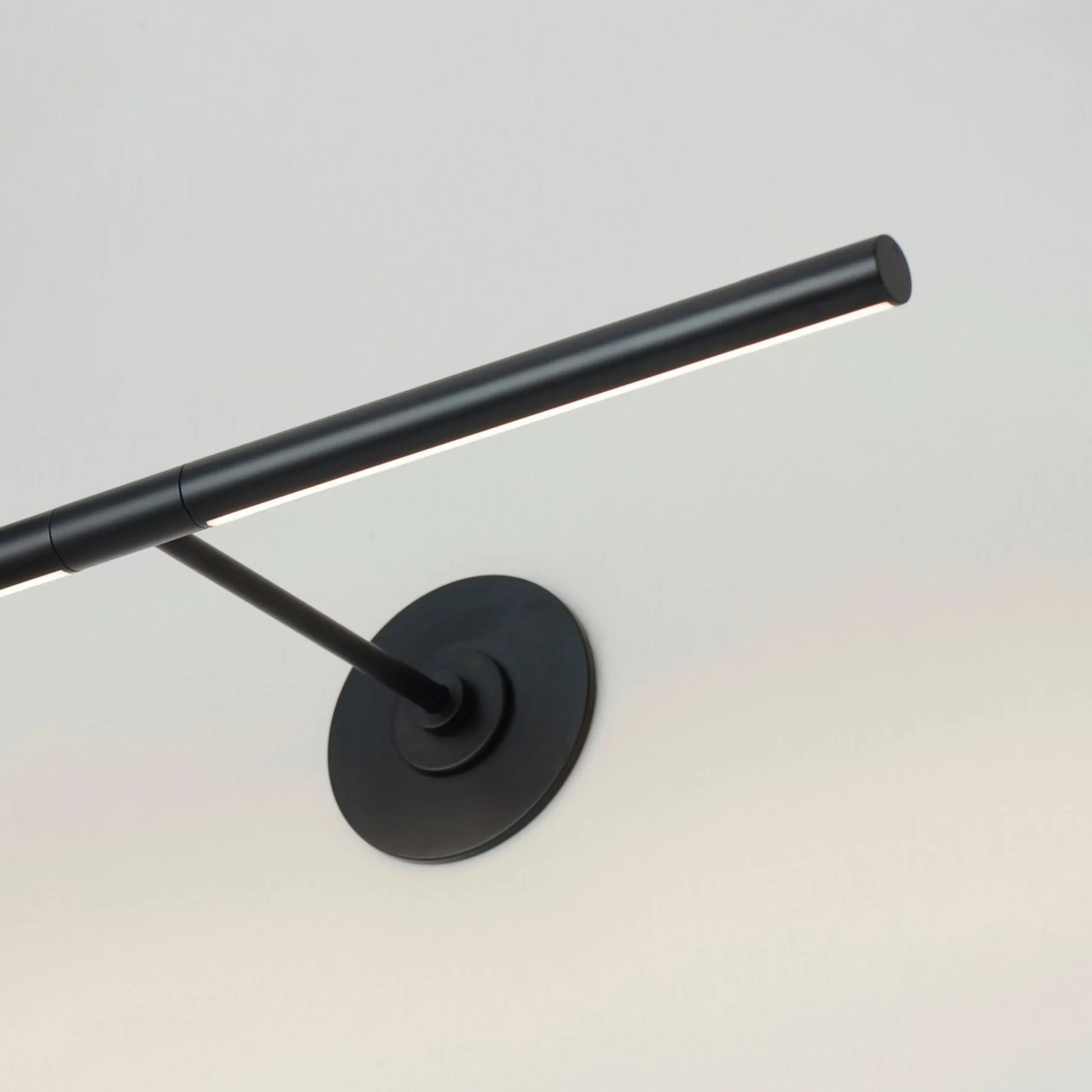 23" Holden LED Picture Light