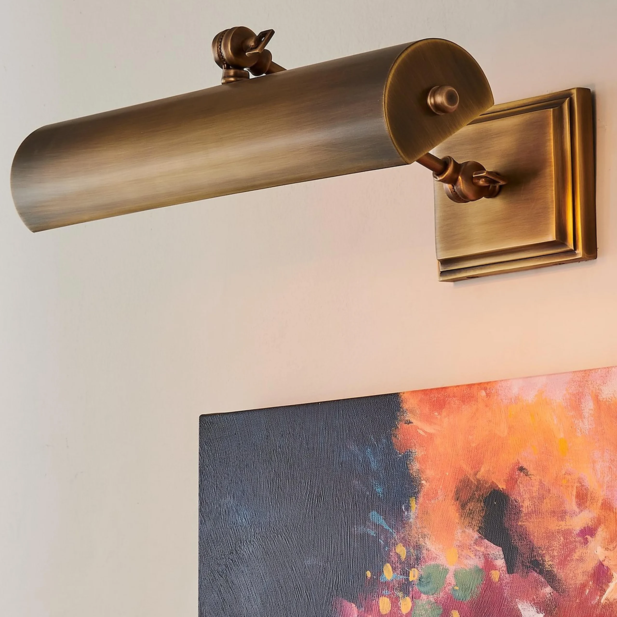 16" Incandescence Traditional Picture Light