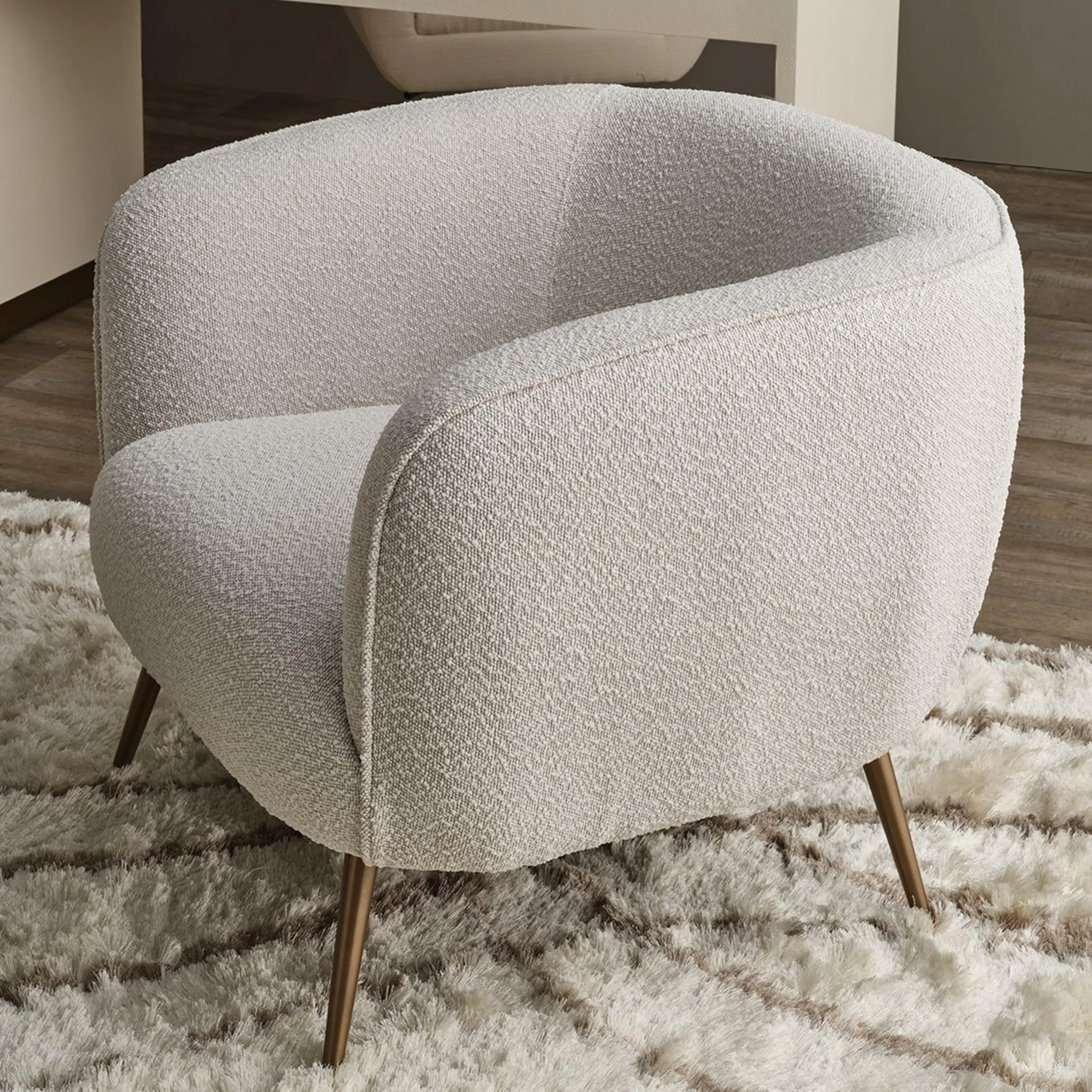 Abrazo Accent Chair