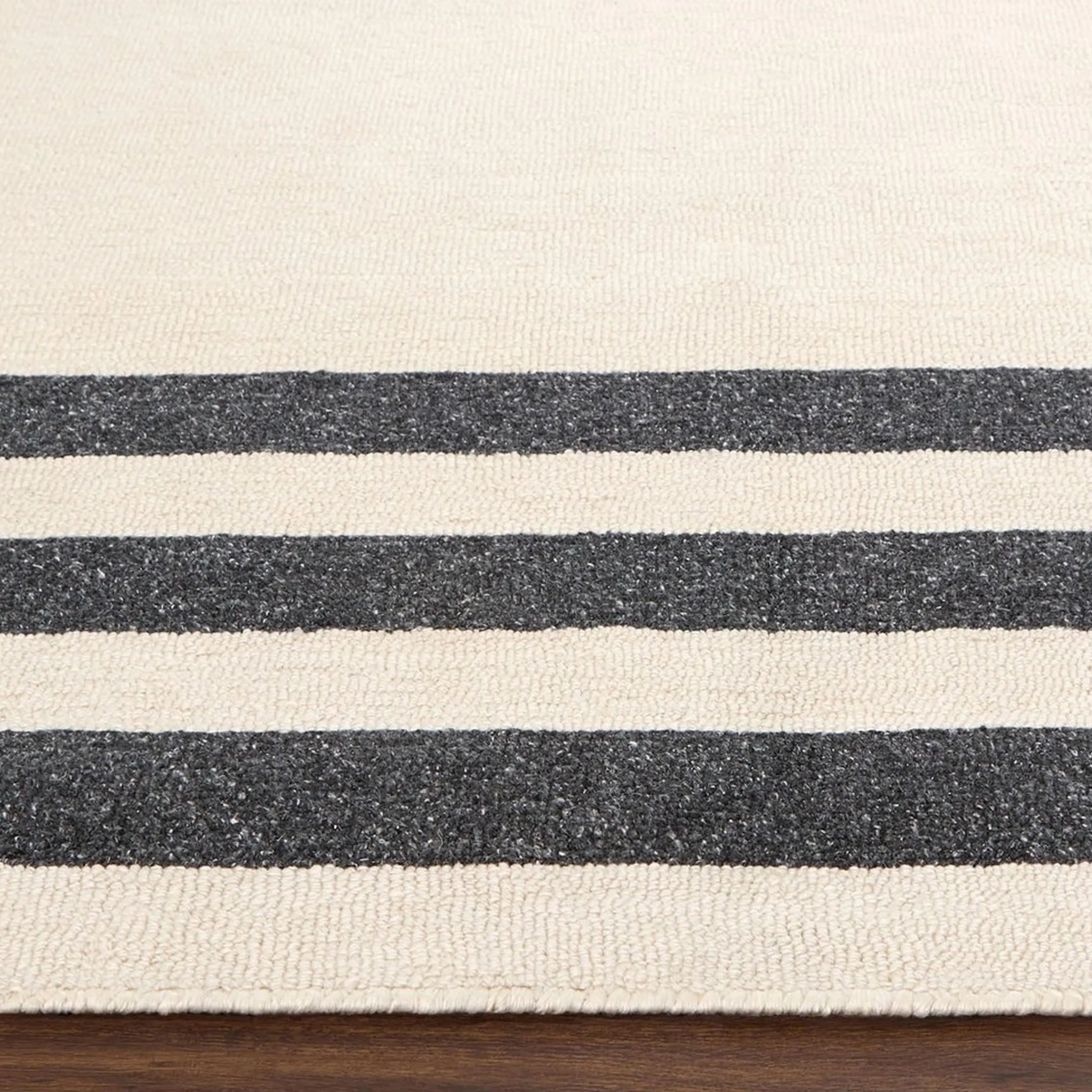 Angola Hand-Hooked Indoor/Outdoor Rug