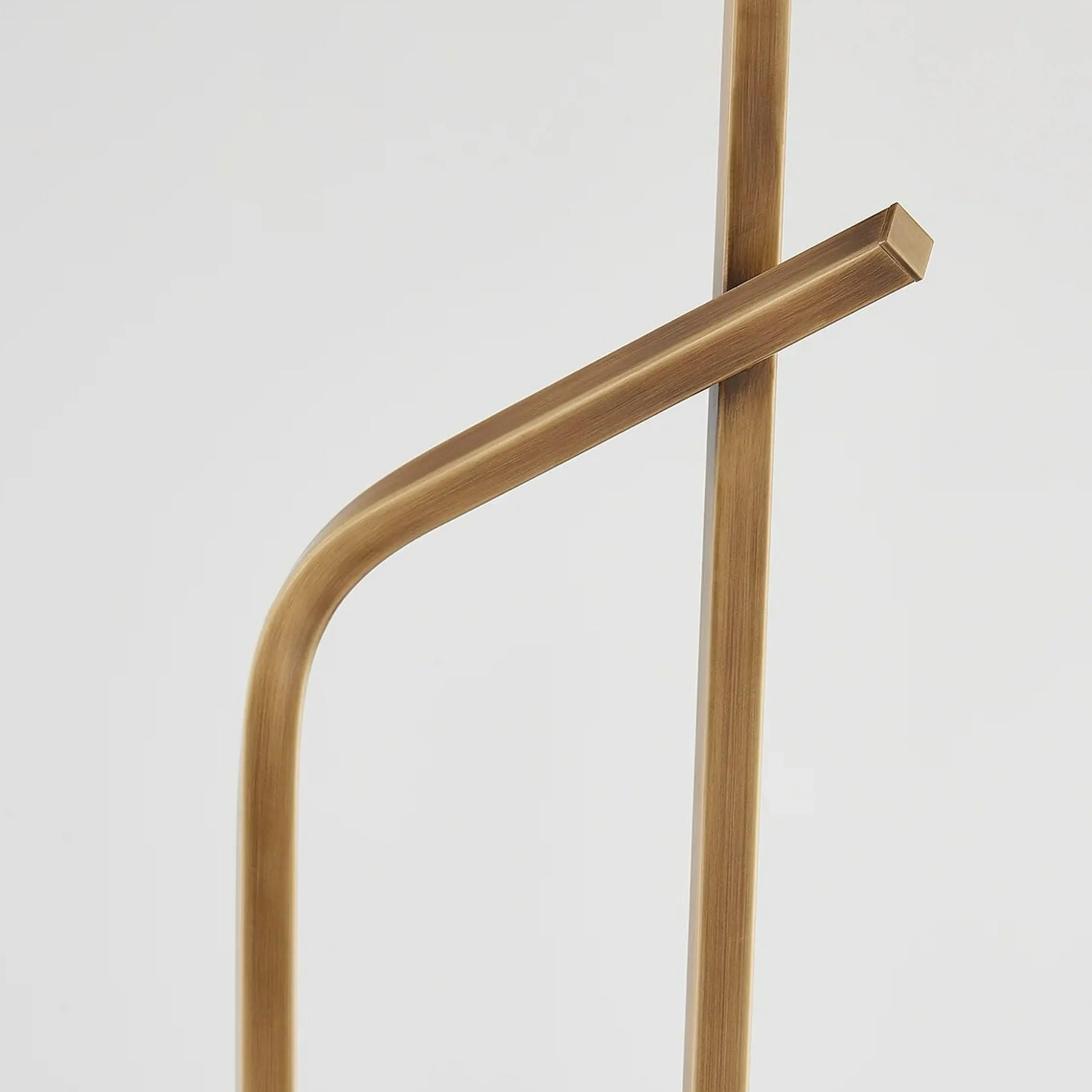 Antares Floor Lamp