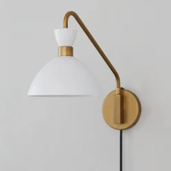 Arendelle Metal Swing Arm Sconce