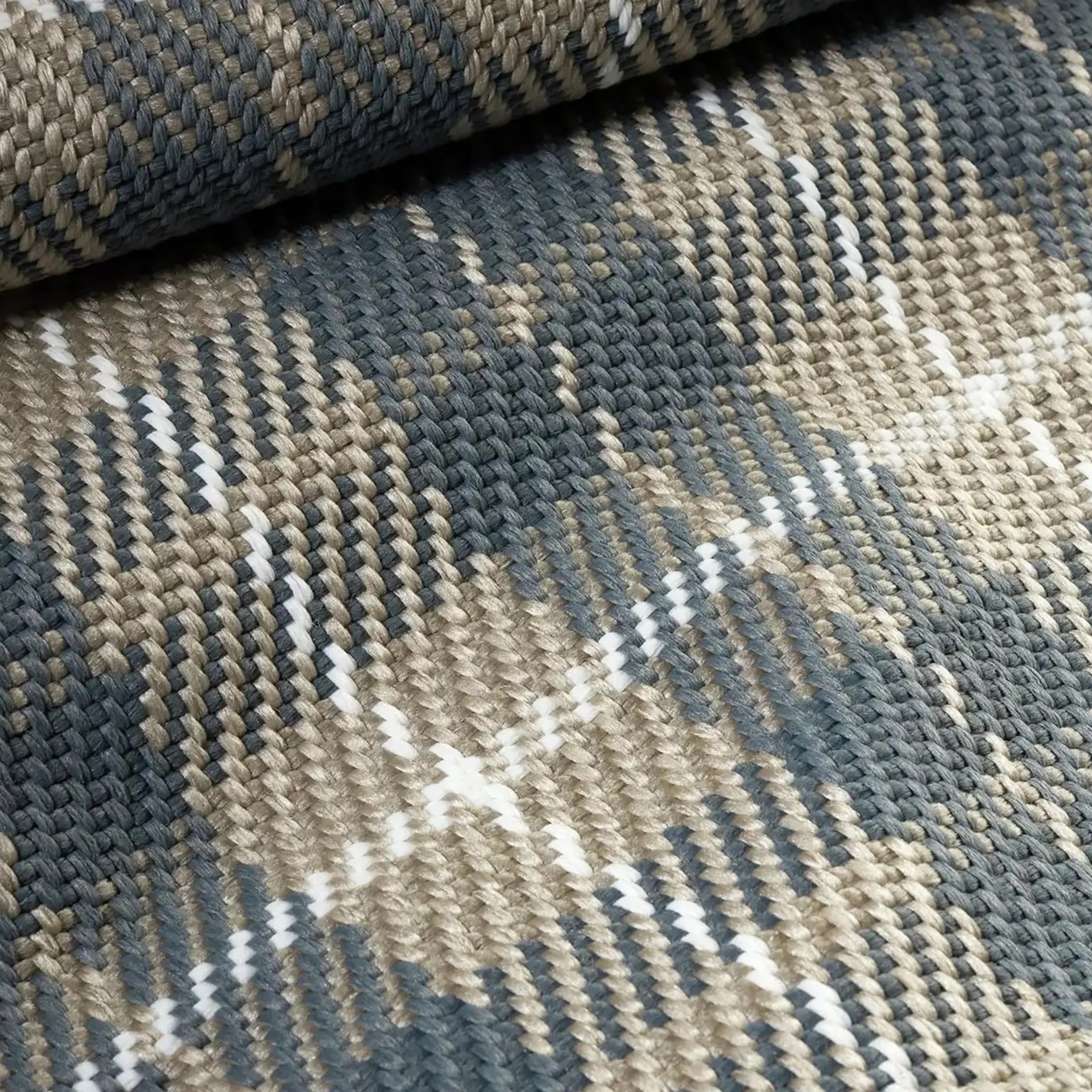 Ashcombe Handwoven Indoor / Outdoor Rug
