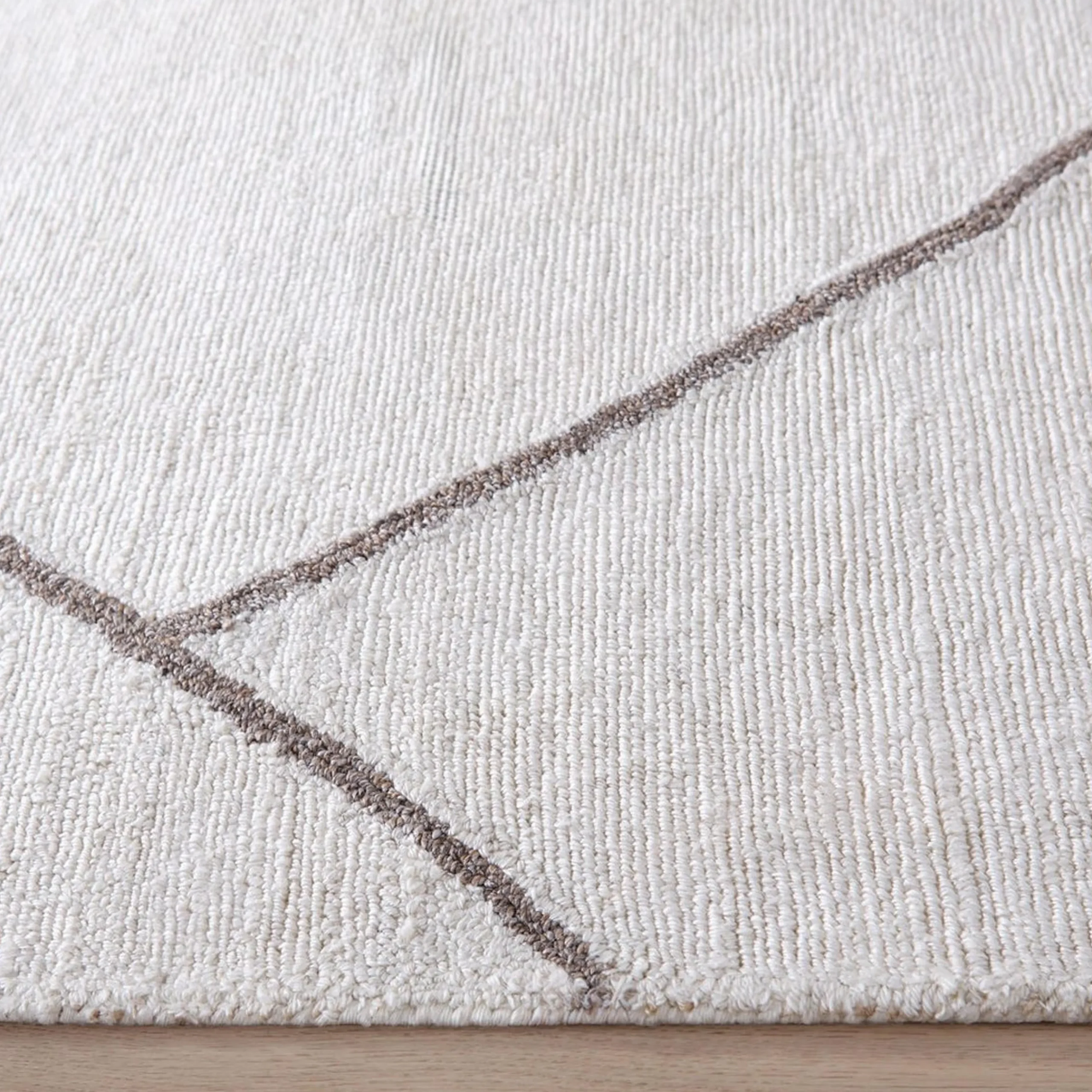 Ashfall Hand-Hooked Indoor/Outdoor Rug