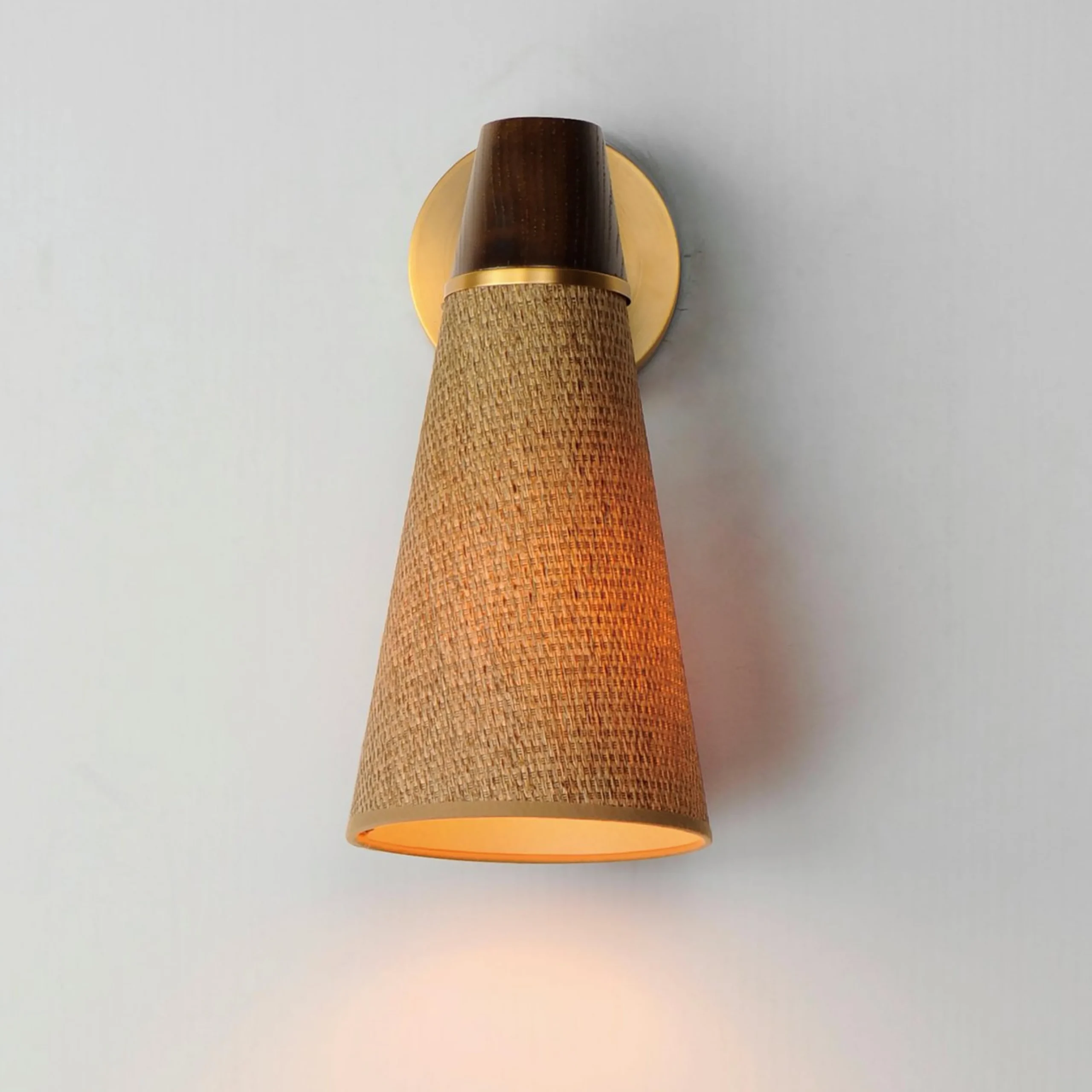 Avalonia Bath Sconce