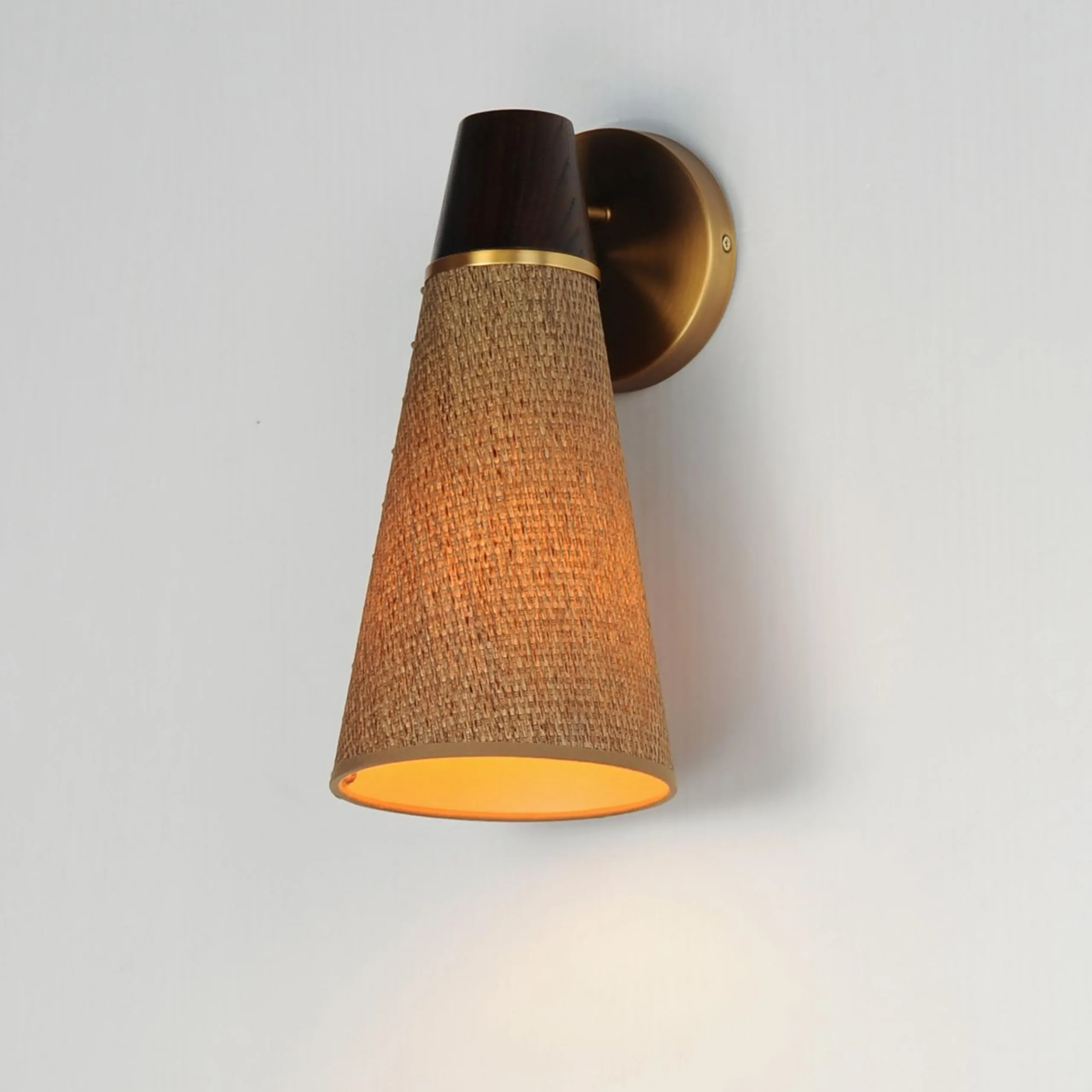 Avalonia Bath Sconce