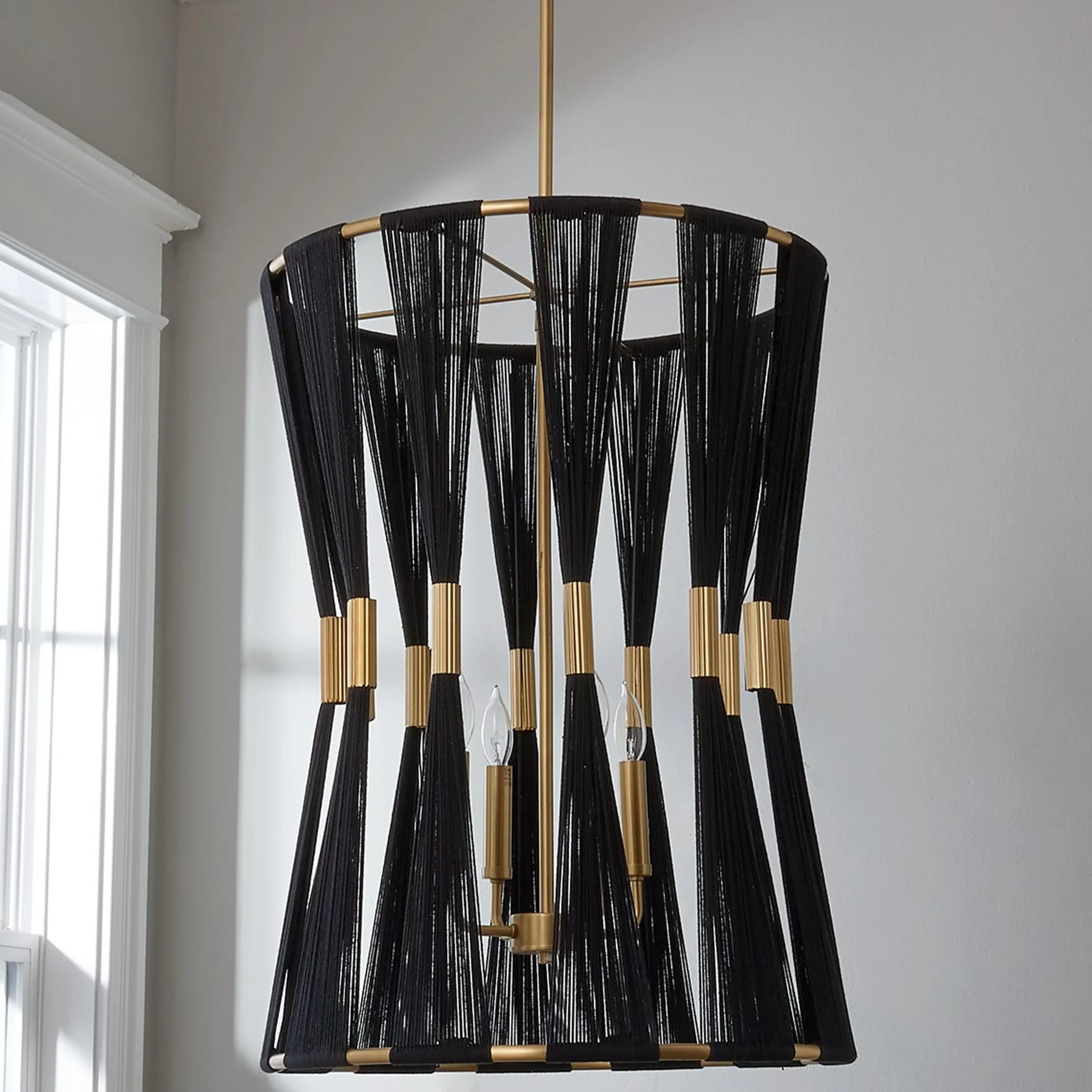 Axel Foyer Chandelier