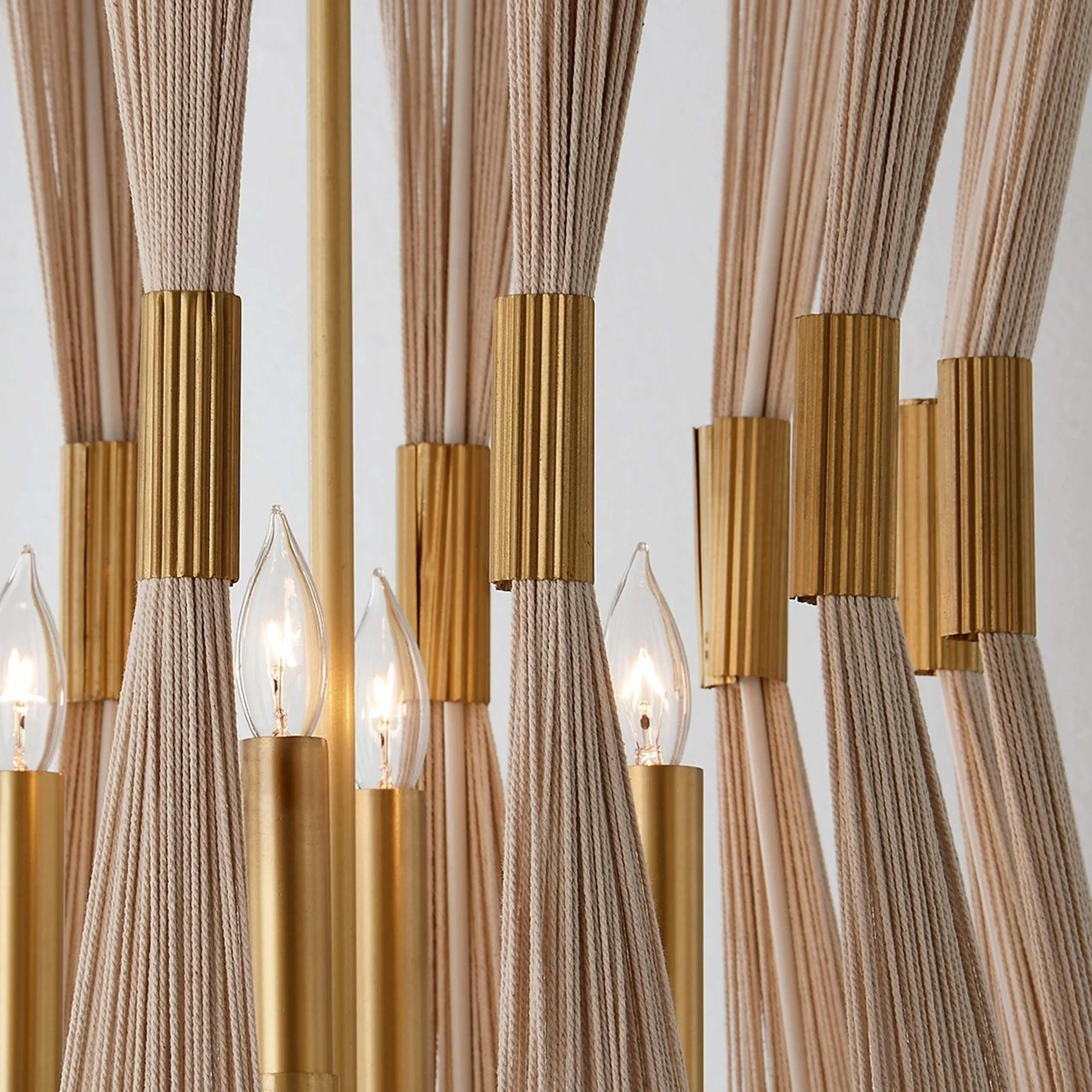 Axel Foyer Chandelier