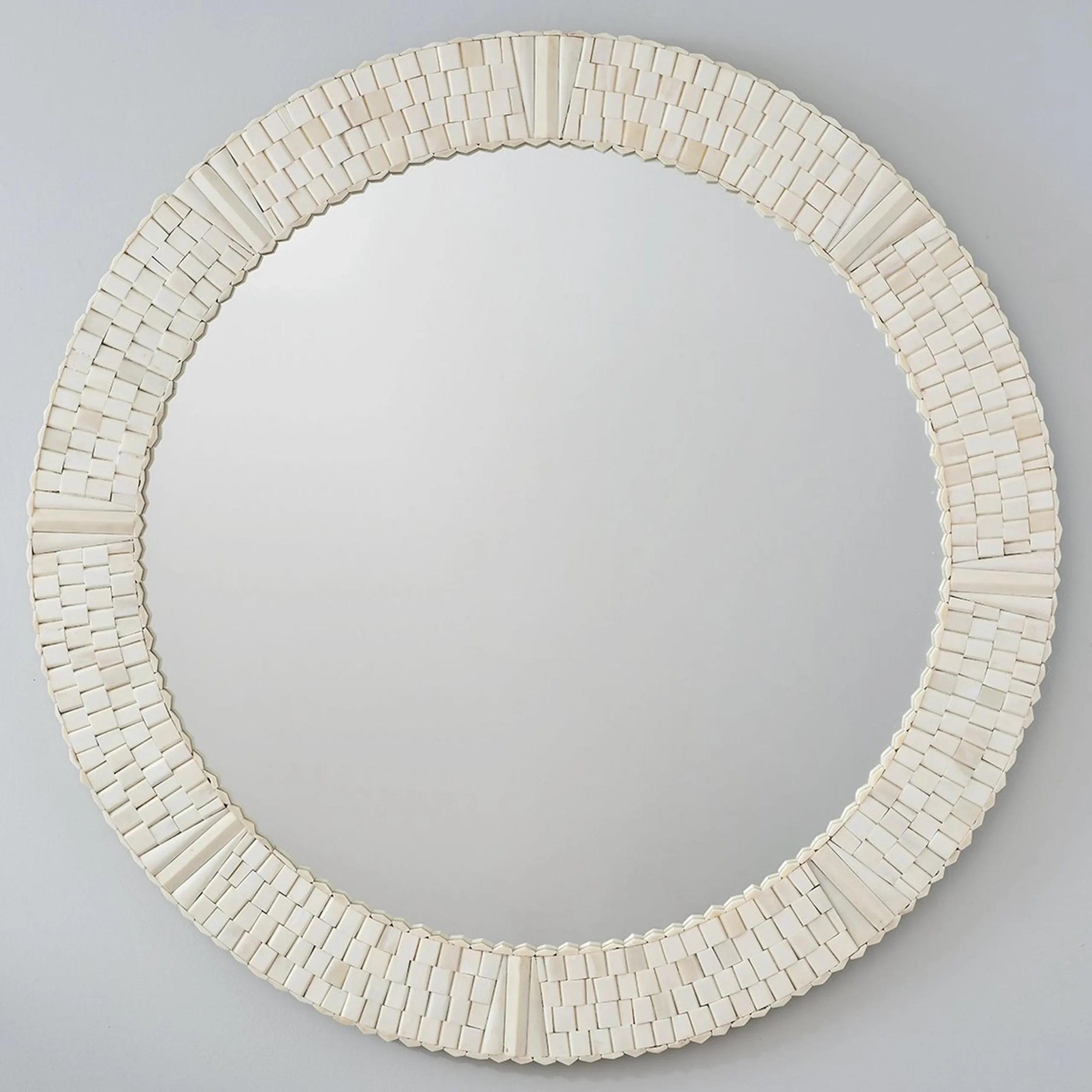 Belinda Mirror