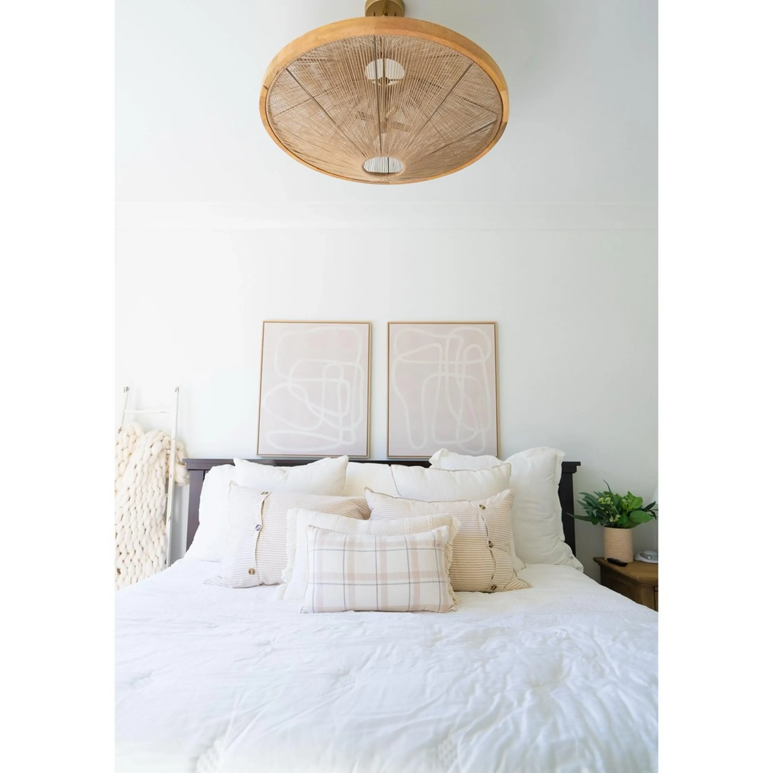 Calyce Closed Chandelier
