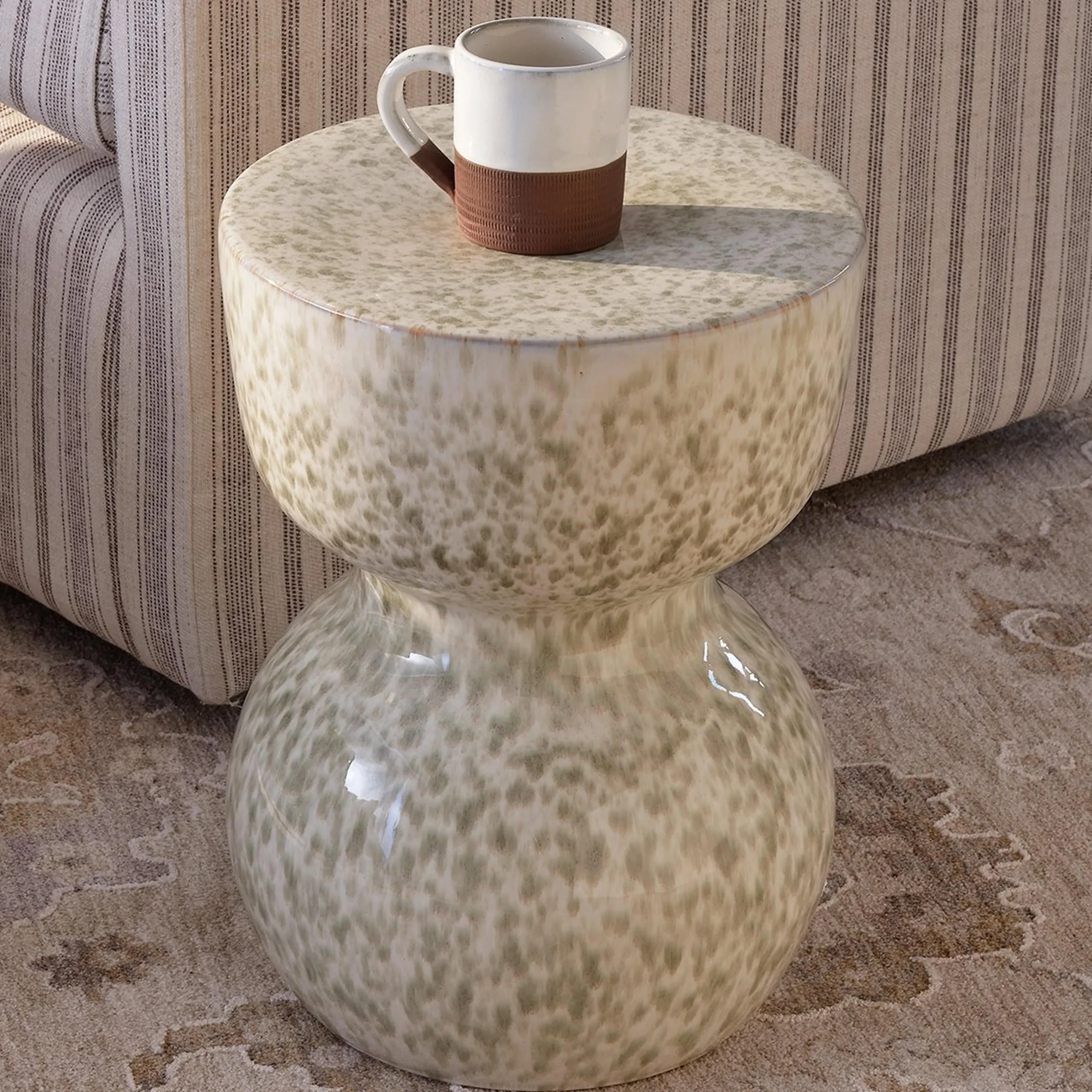 Carpal Garden Stool