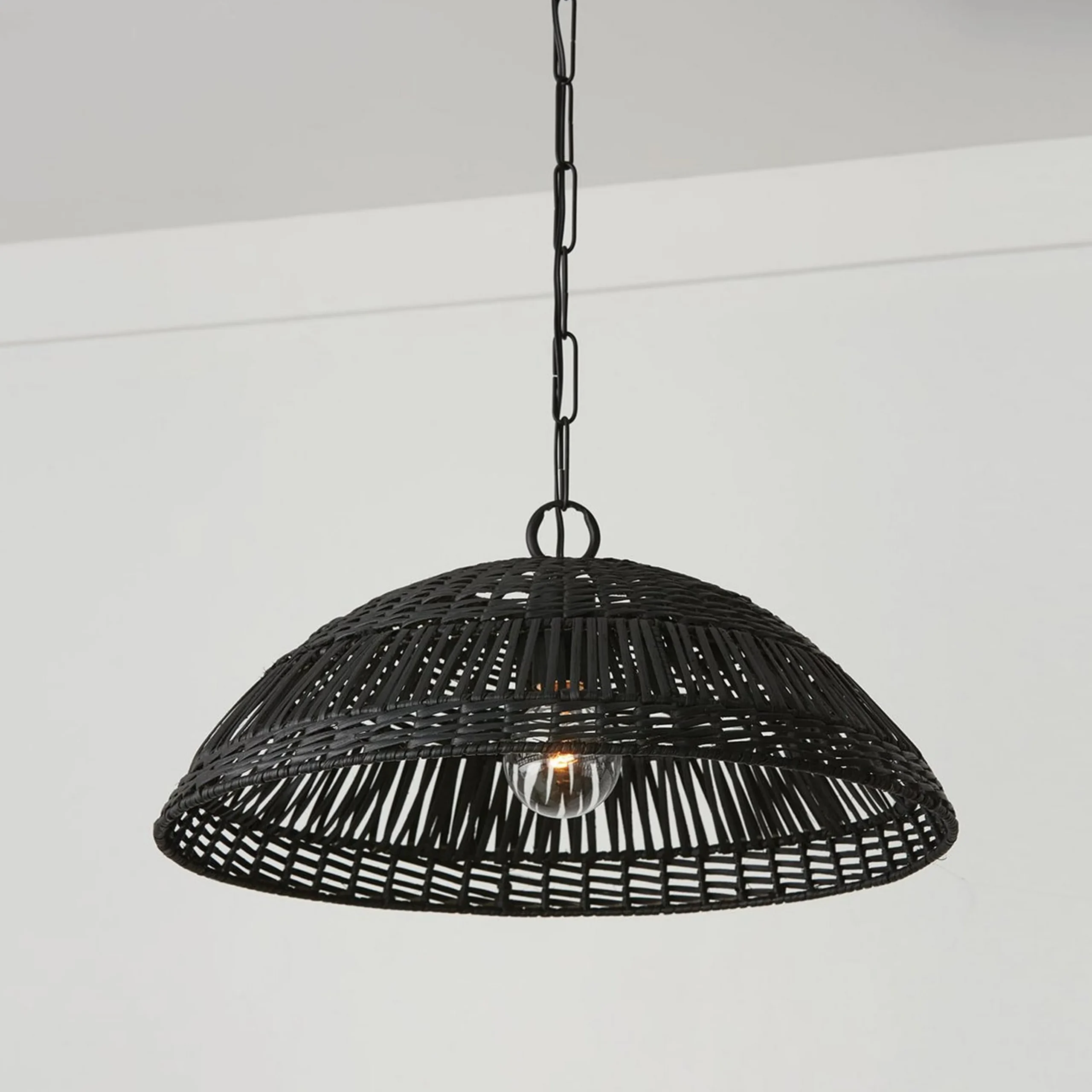 Channel Side Saucer Pendant