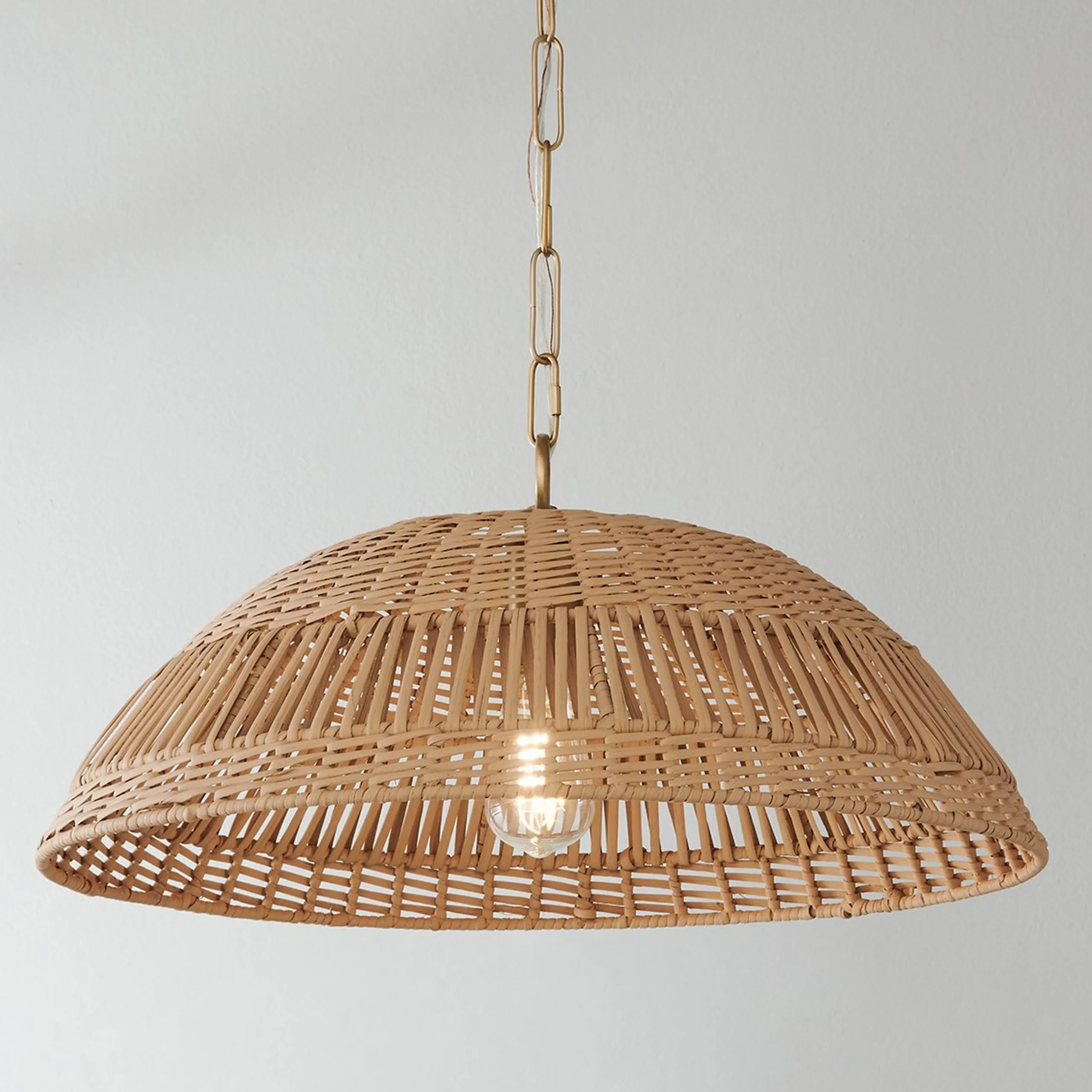 Channel Side Saucer Pendant