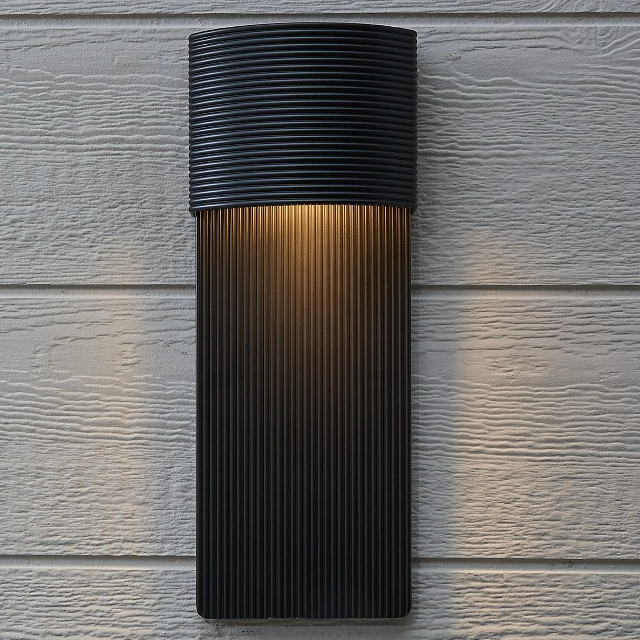 Chatterton Outdoor Sconce - Large