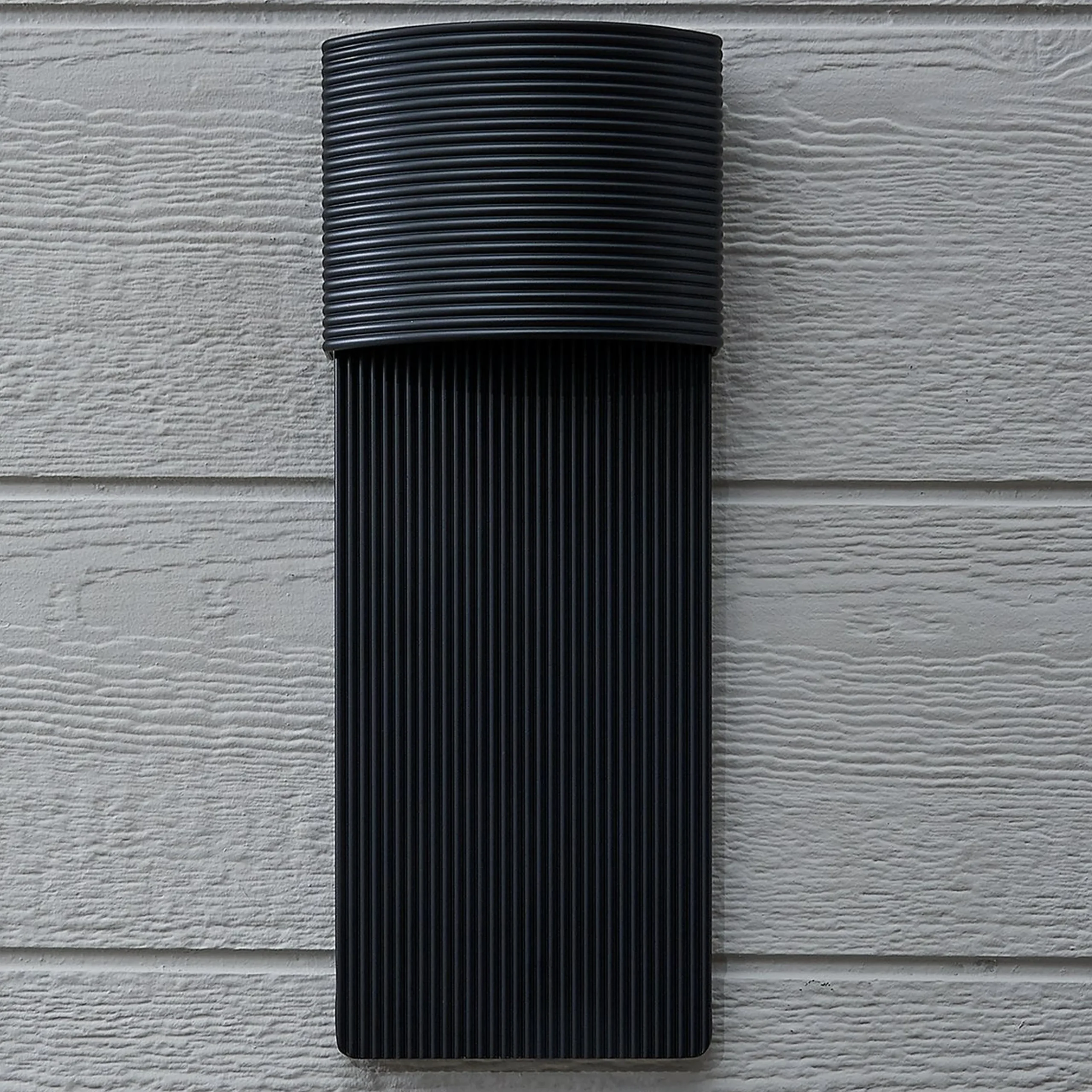 Chatterton Outdoor Sconce - Large