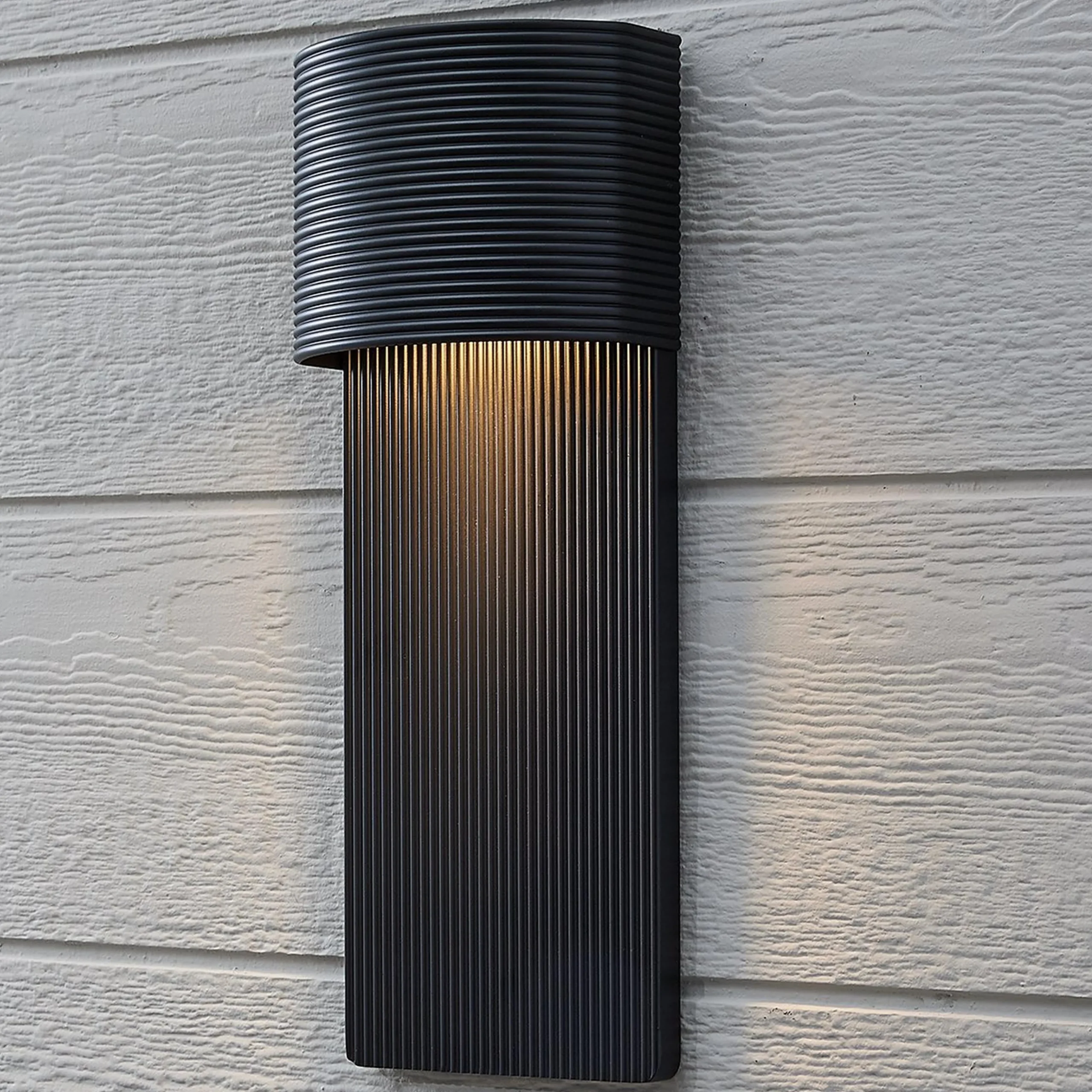 Chatterton Outdoor Sconce - Large