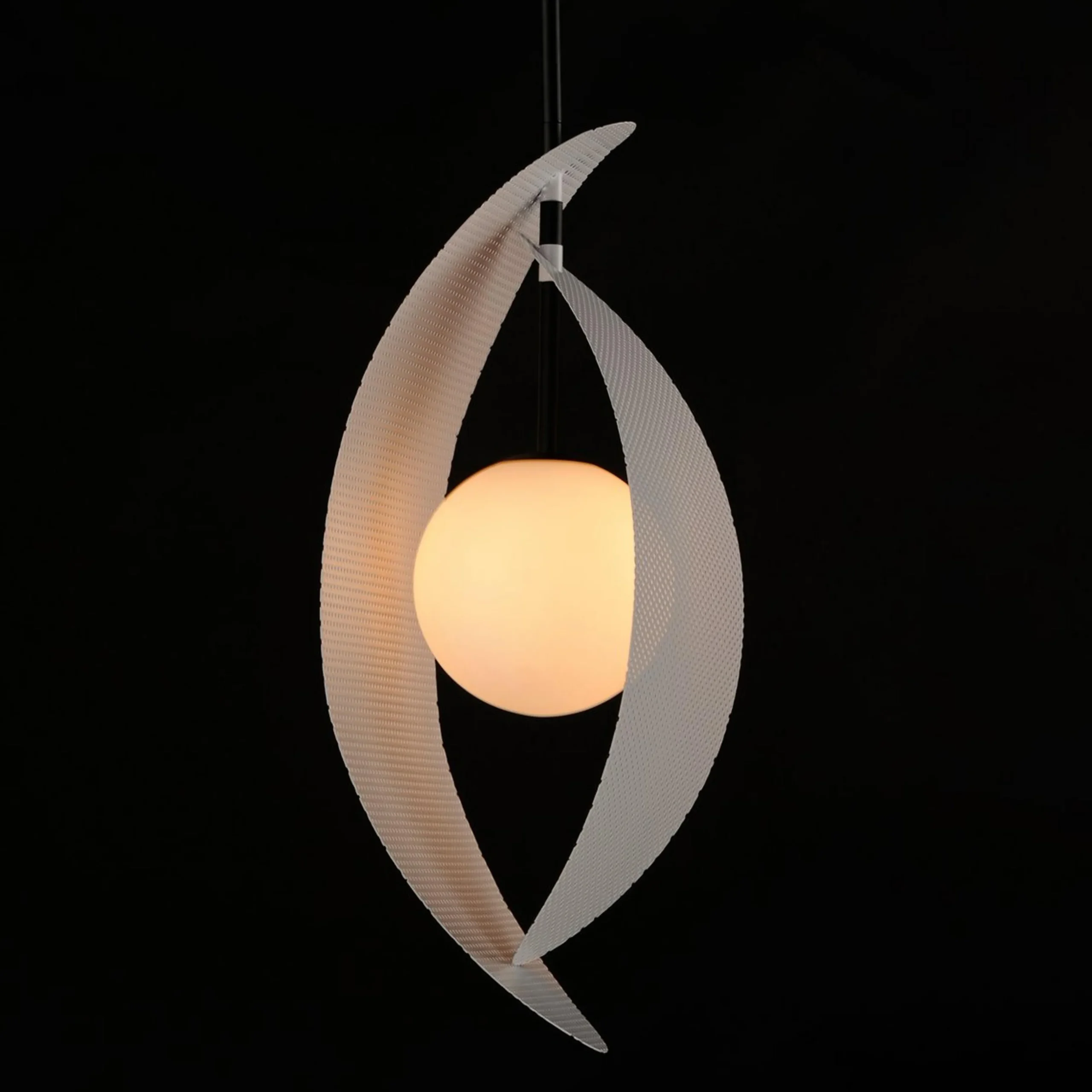 Clairmore Pendant