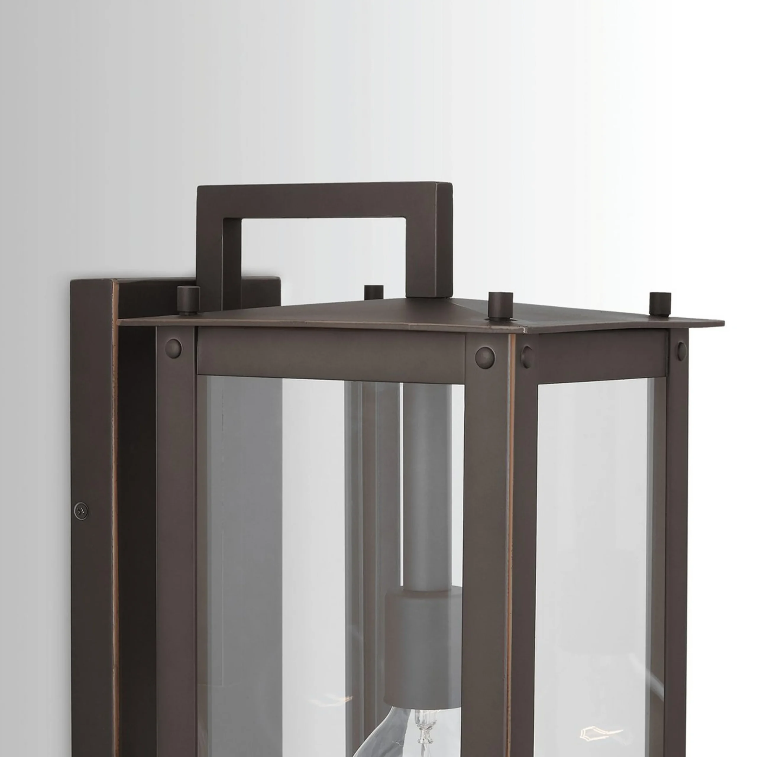 Classic Wistar Outdoor Sconce - Medium
