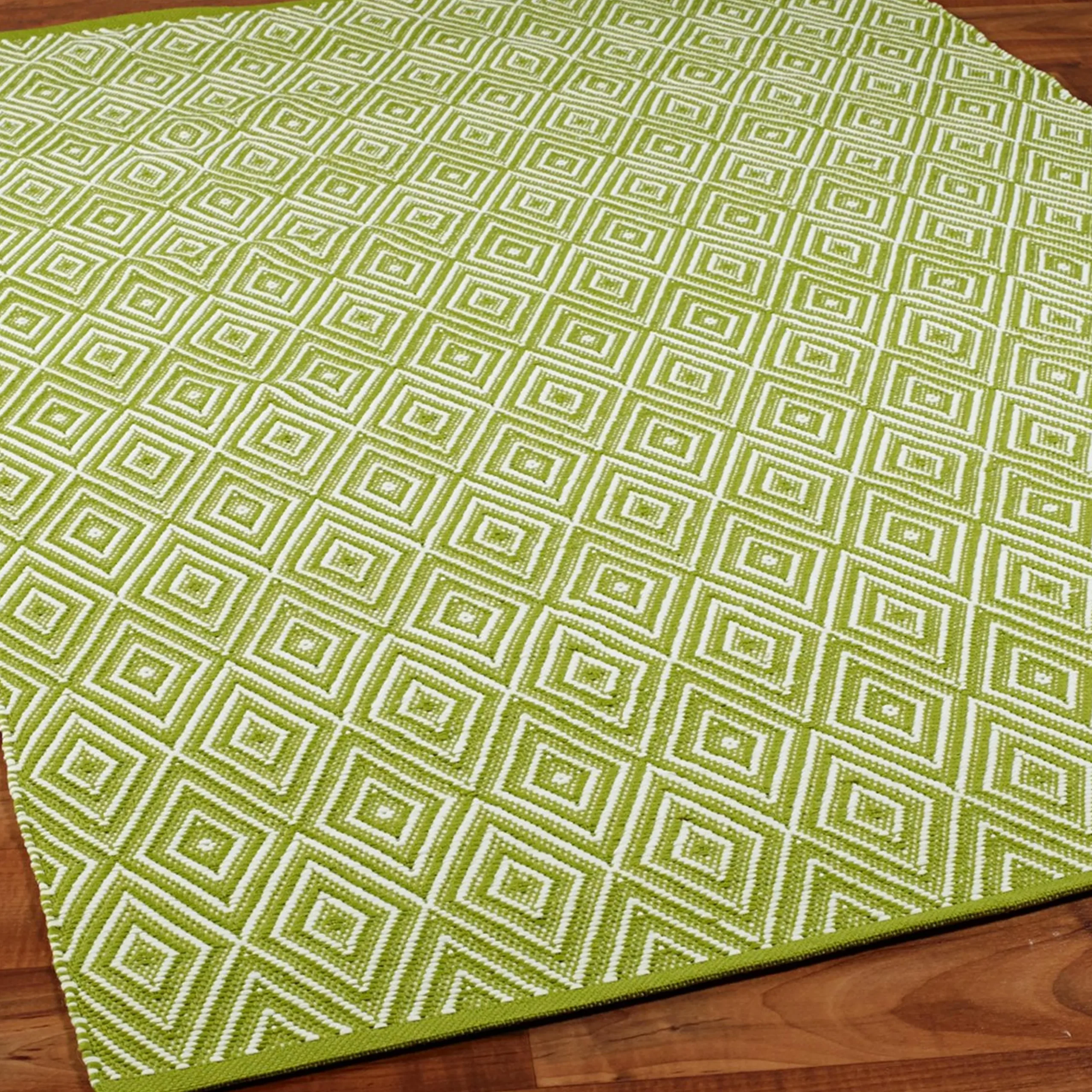 Concentric Diamond Indoor / Outdoor Rug