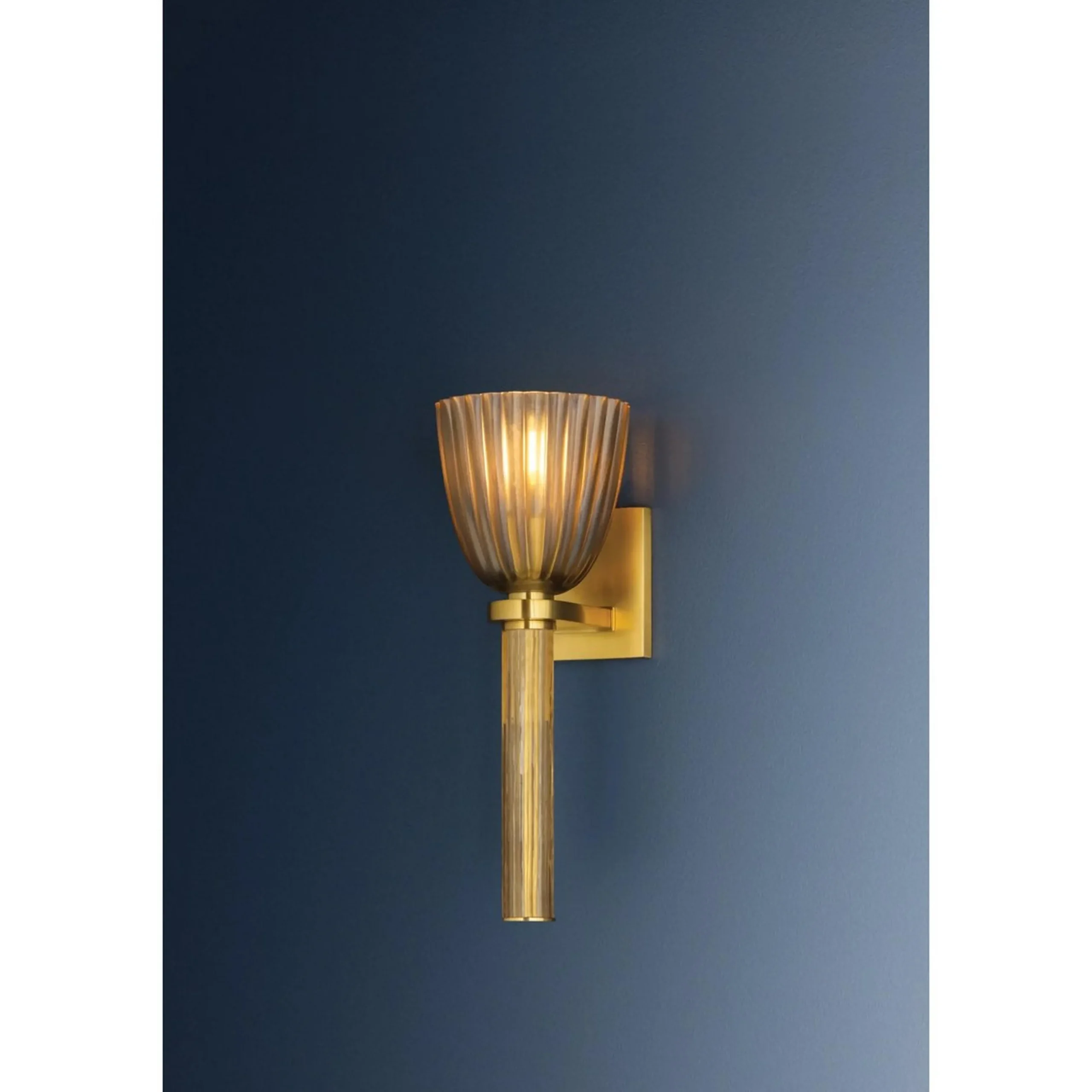 Daduchos Sconce