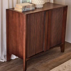 Damon Cabinet