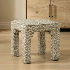 Daniella Ottoman