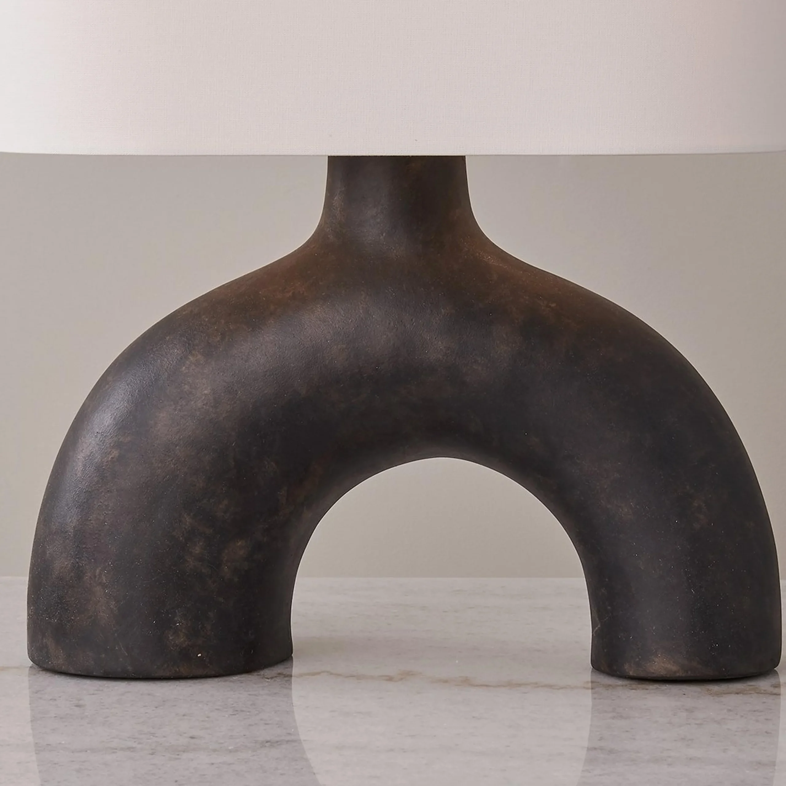 Dissolving Oval Table Lamp