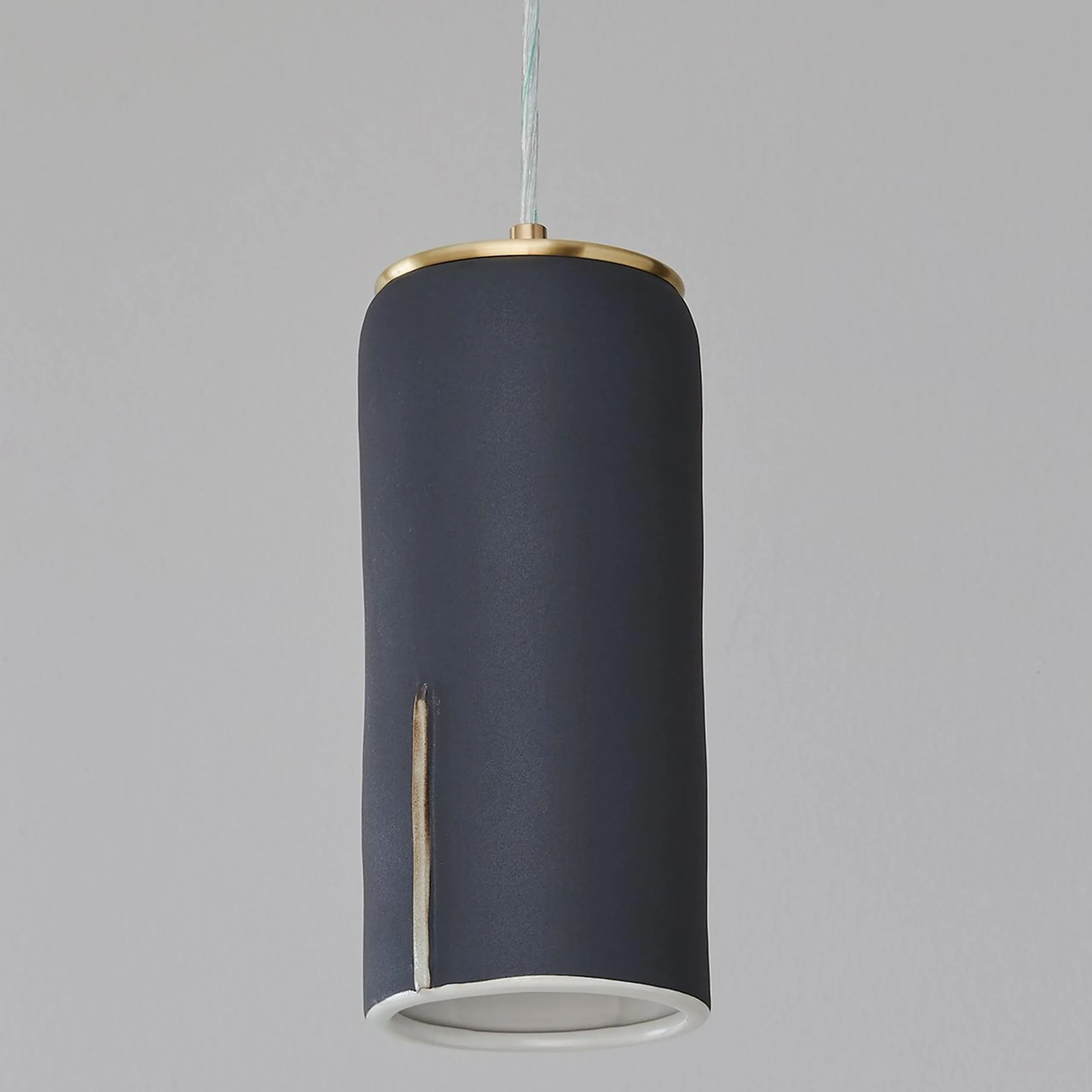 Dos Aletas Pendant