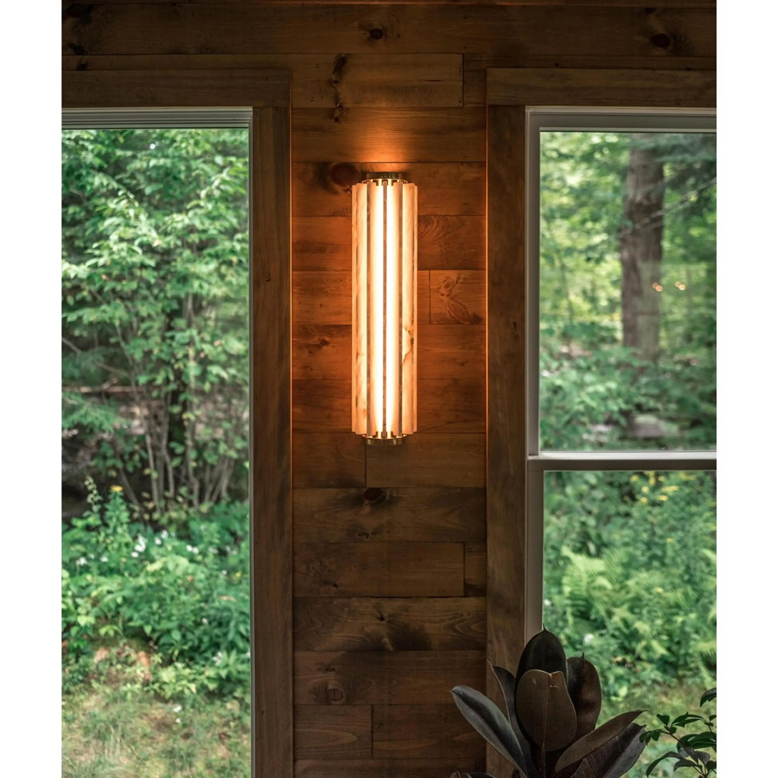 Edgy Evelyn LED Sconce