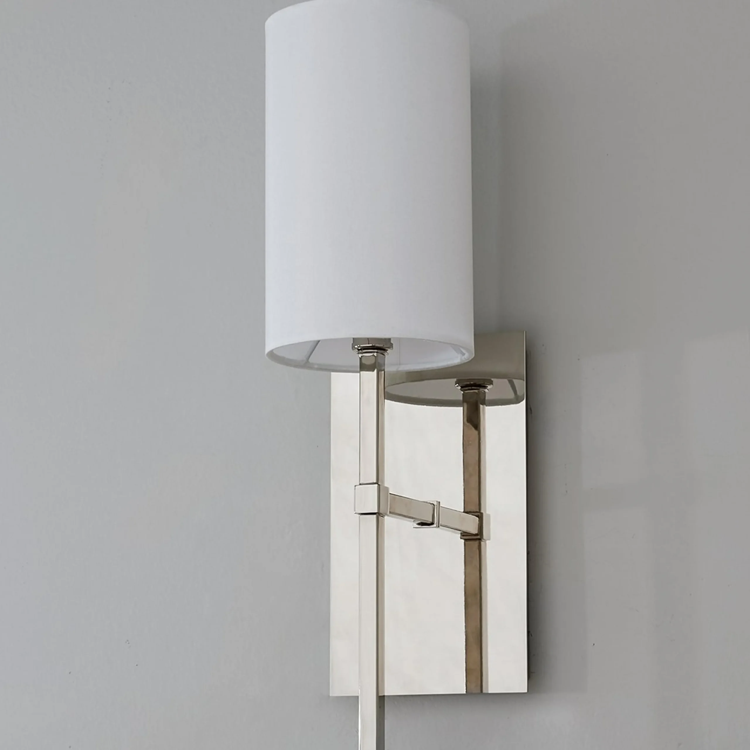 Elegant Minimalist Sconce - 1 Light