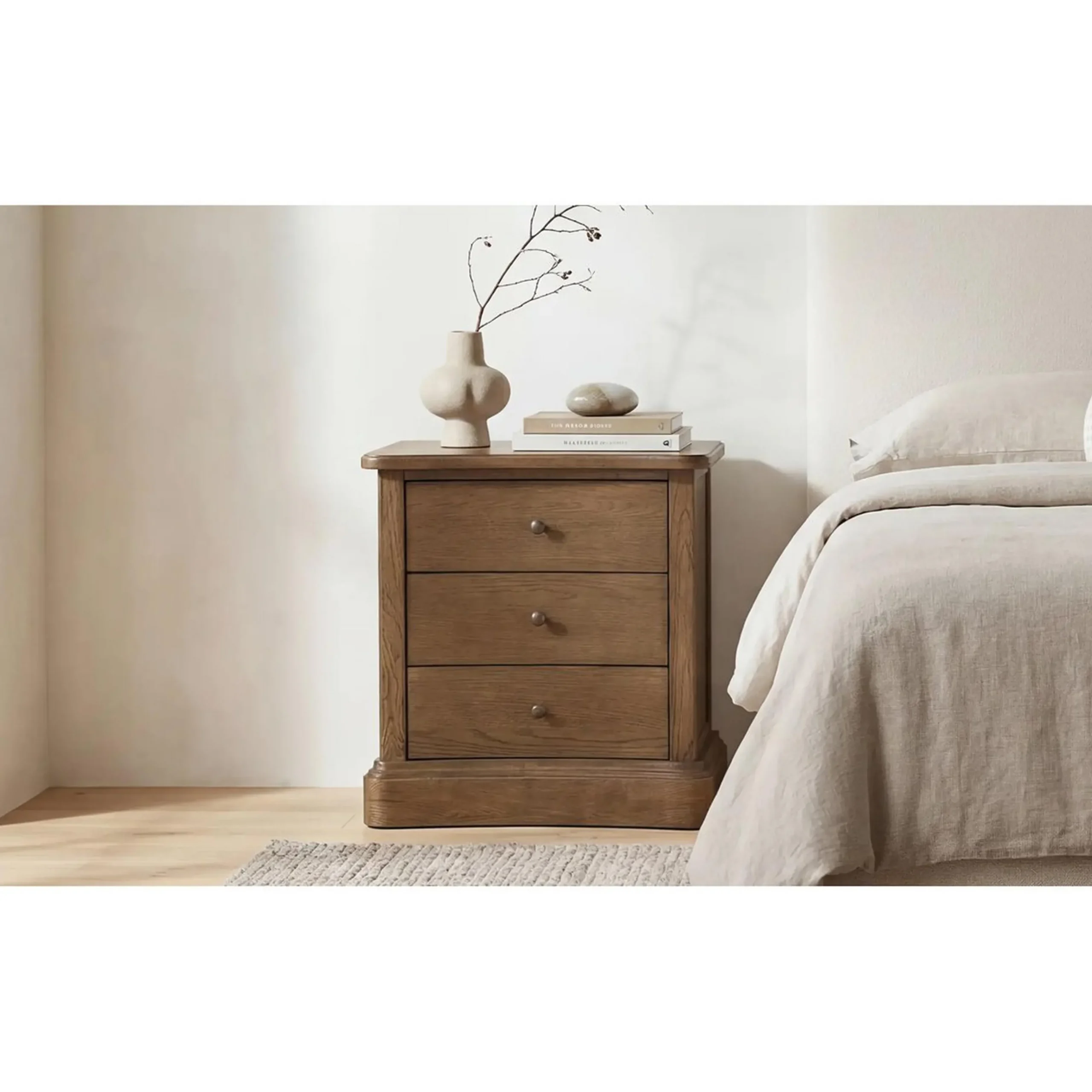 Enyo Accent Chest