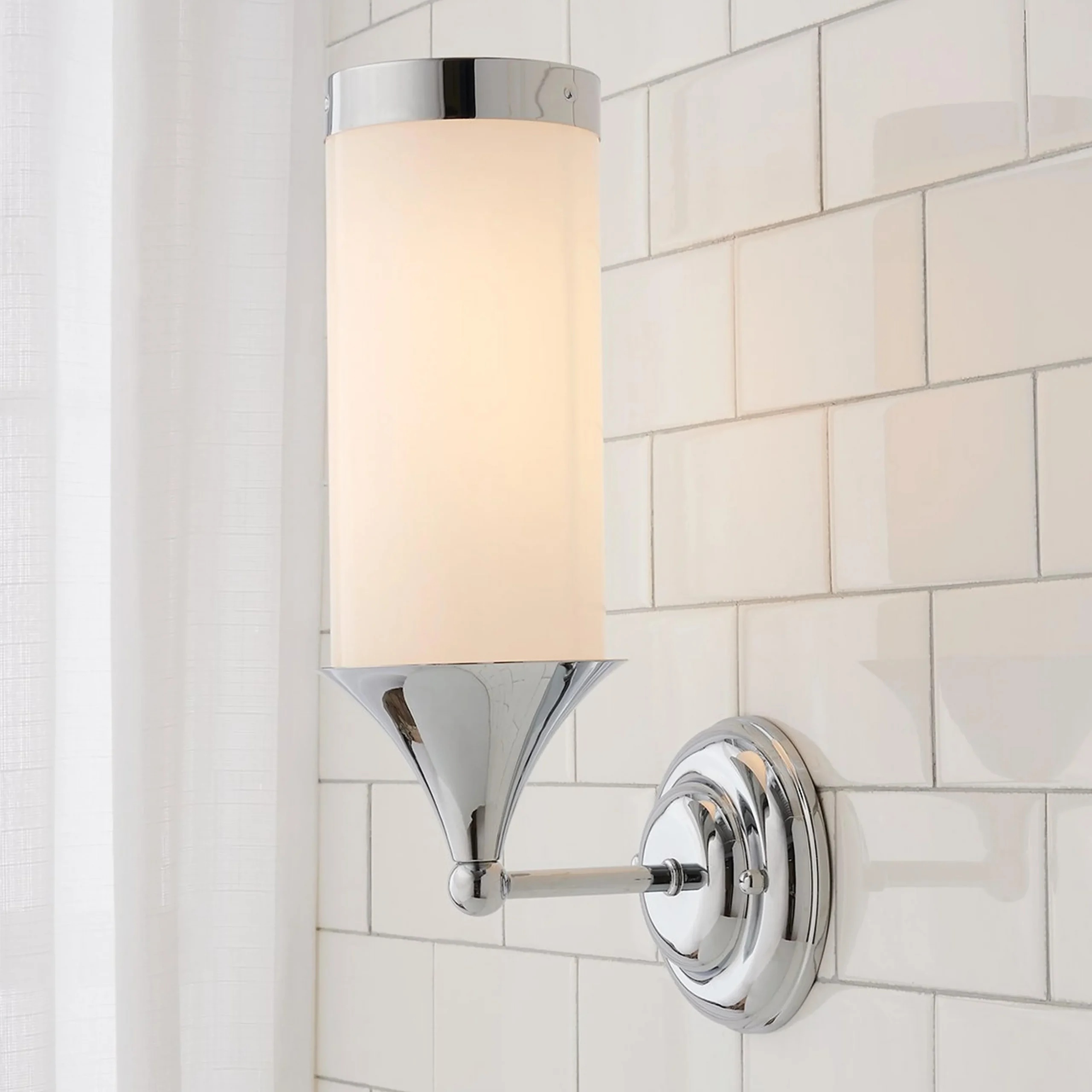 Erin & Ben Co. Flatiron Bath Sconce