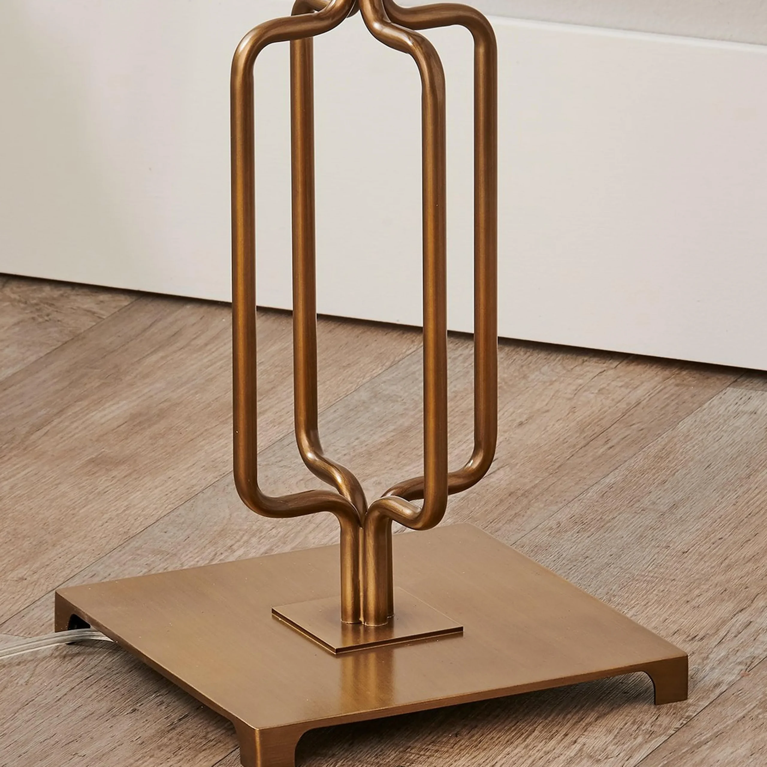 Escultura Floor Lamp