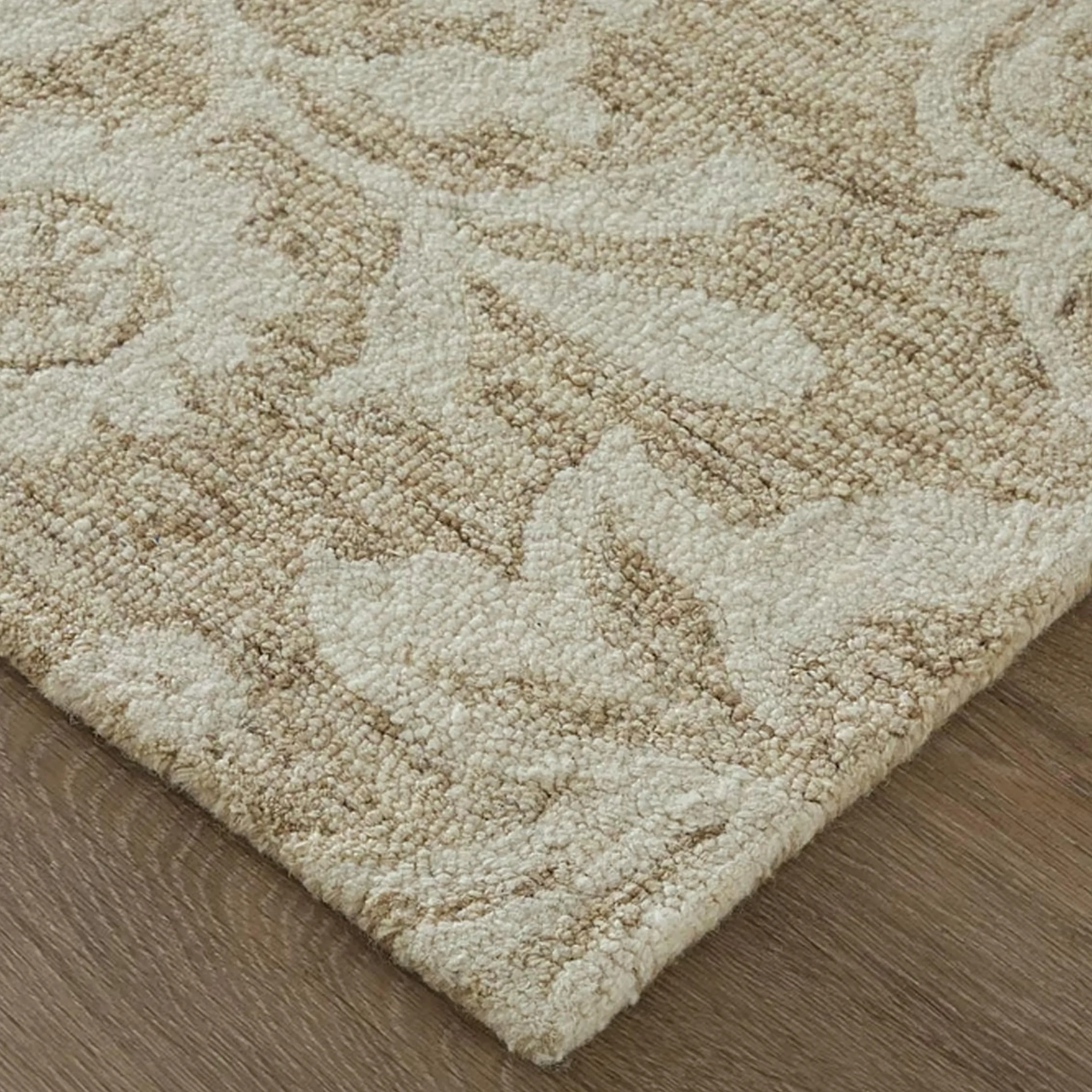 Estaire Hand-Tufted Rug