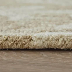 Estaire Hand-Tufted Rug