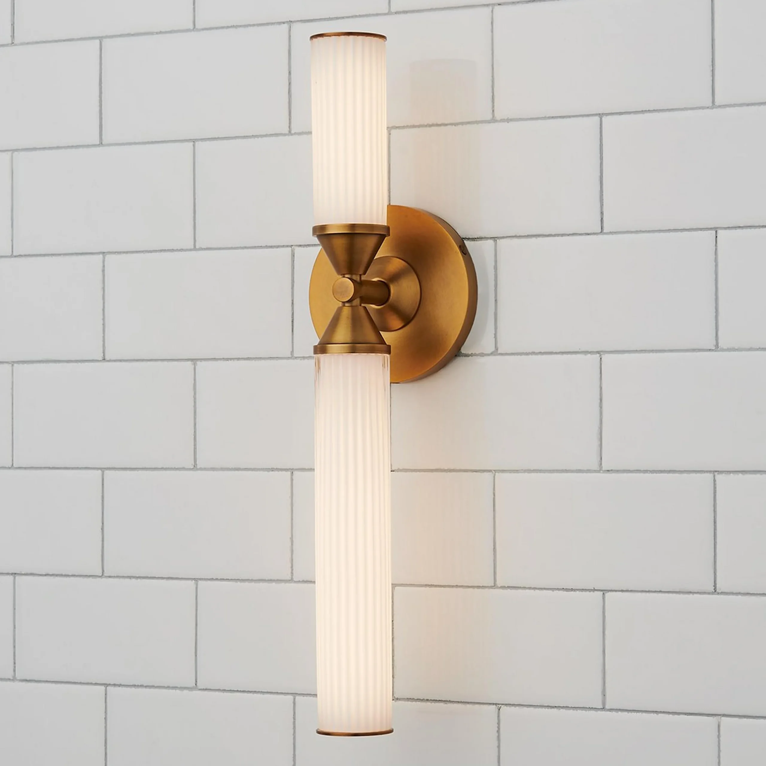 Faust LED Bath Sconce - 18"