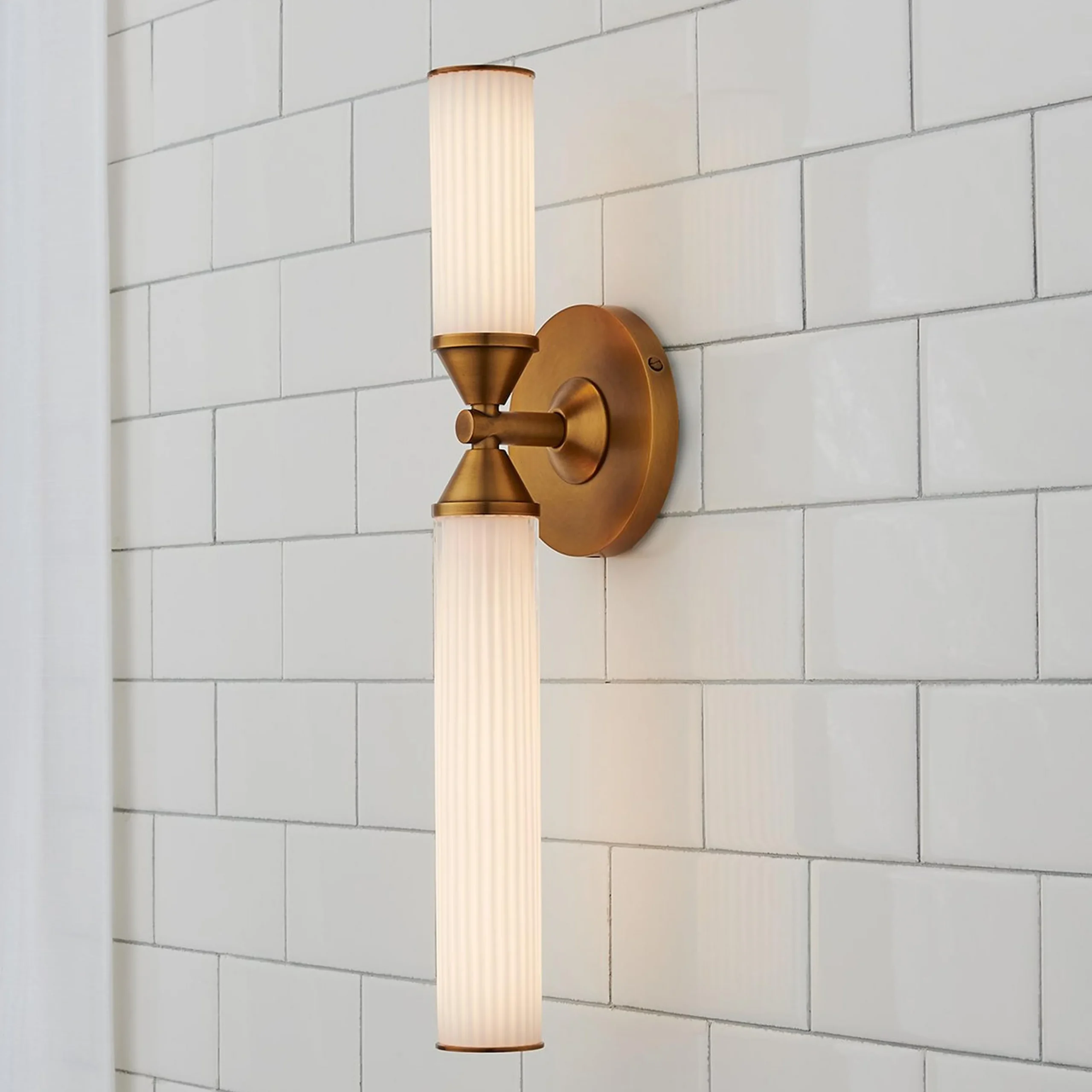 Faust LED Bath Sconce - 18"