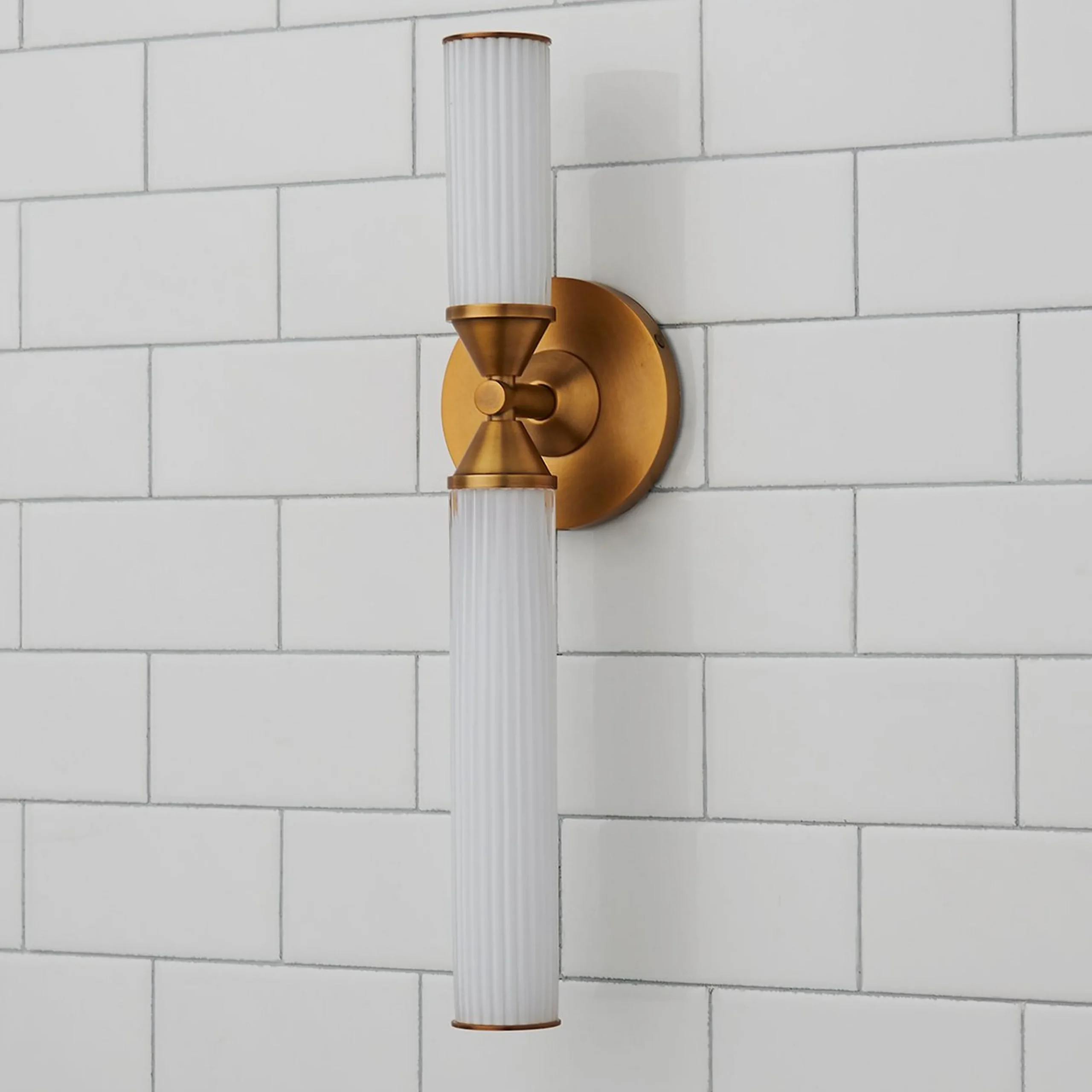 Faust LED Bath Sconce - 18"