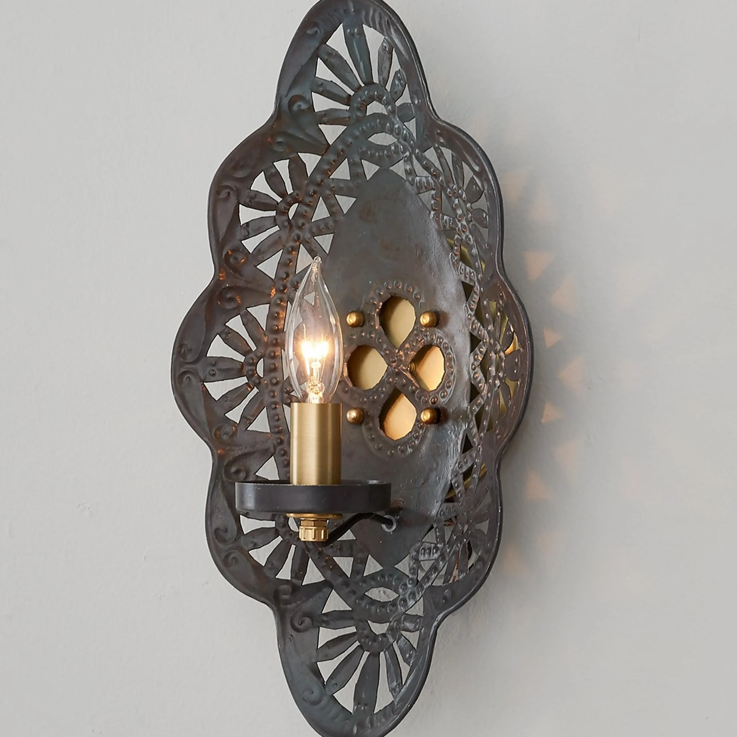 Feleena Sconce