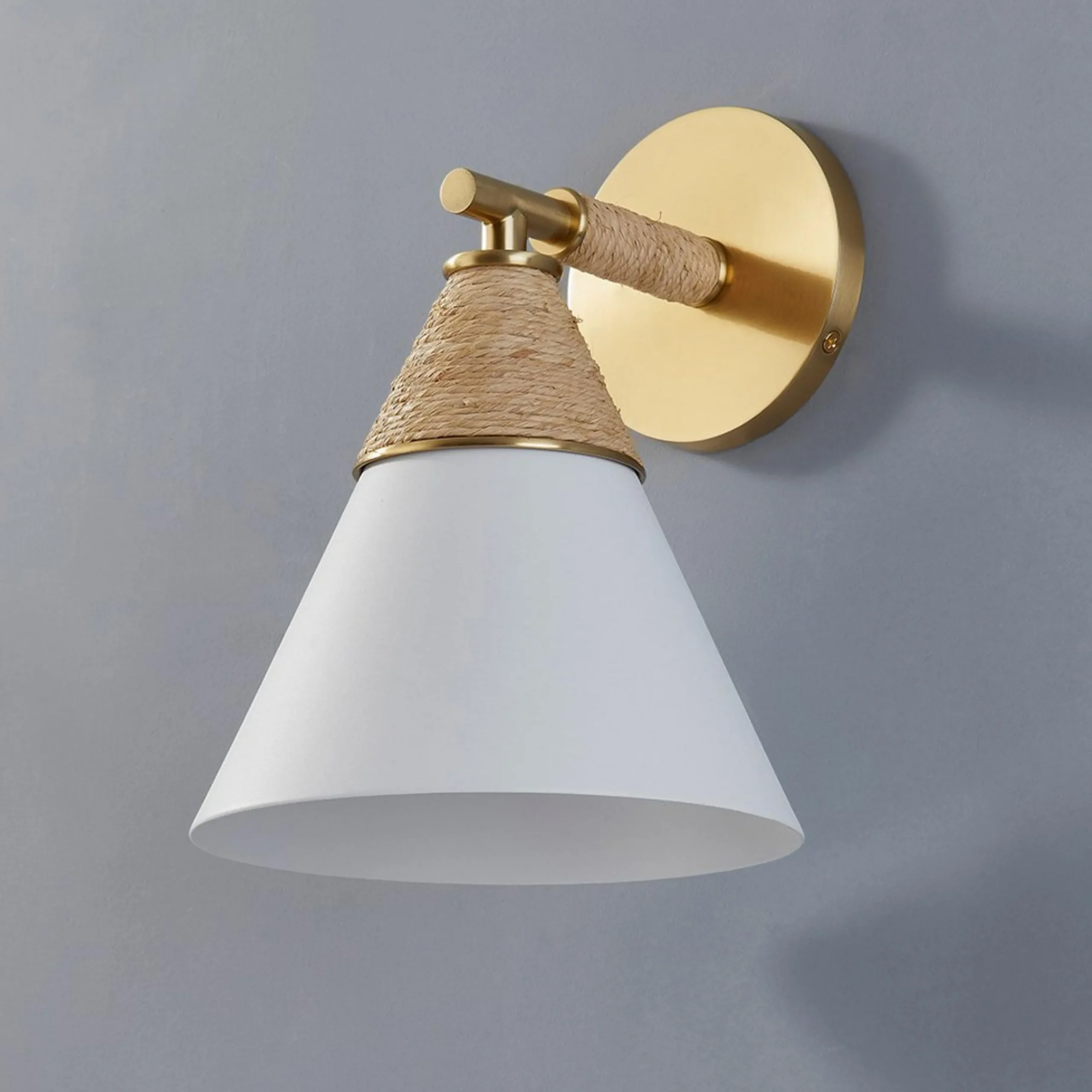 Fortales Sconce