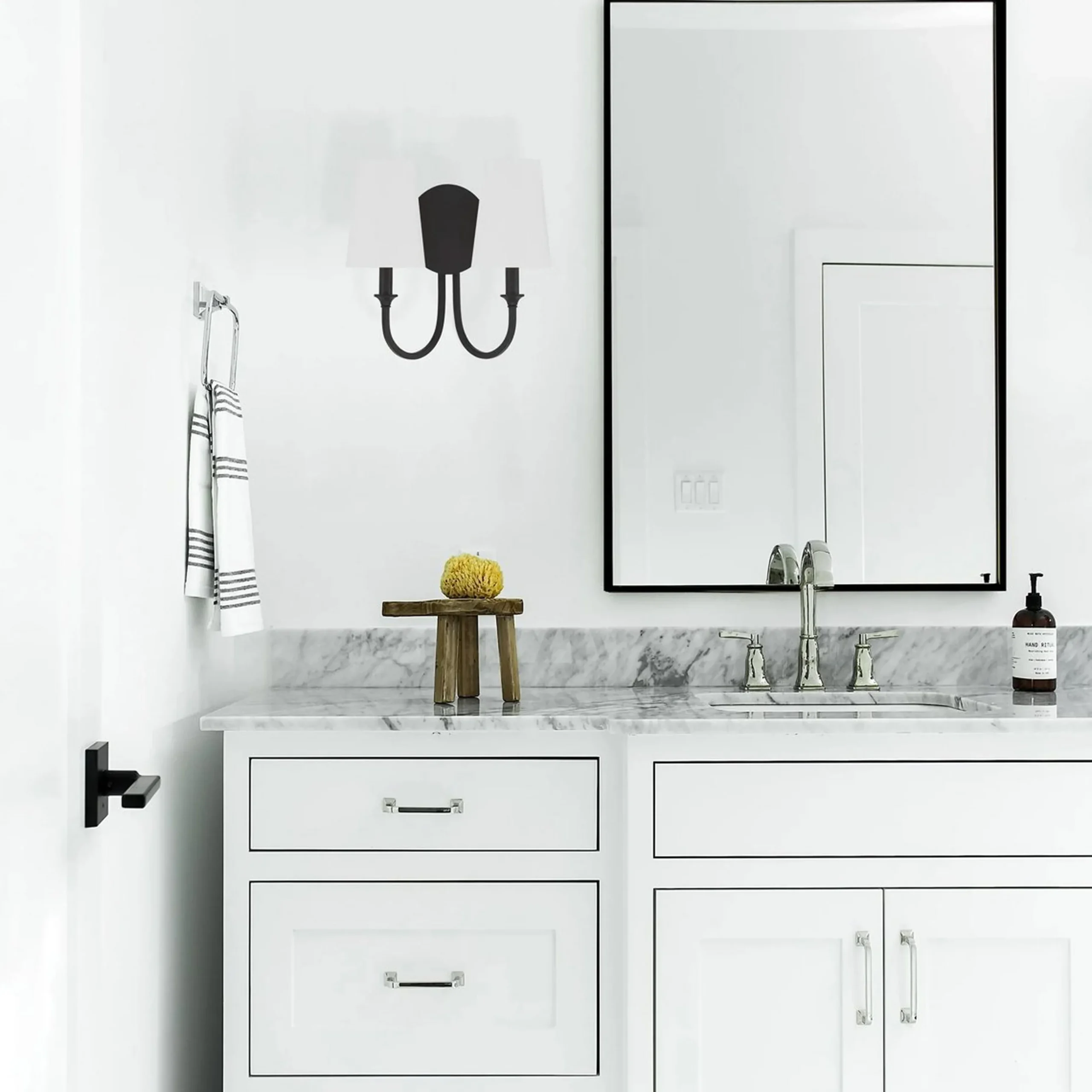 Gloriosa Double Sconce