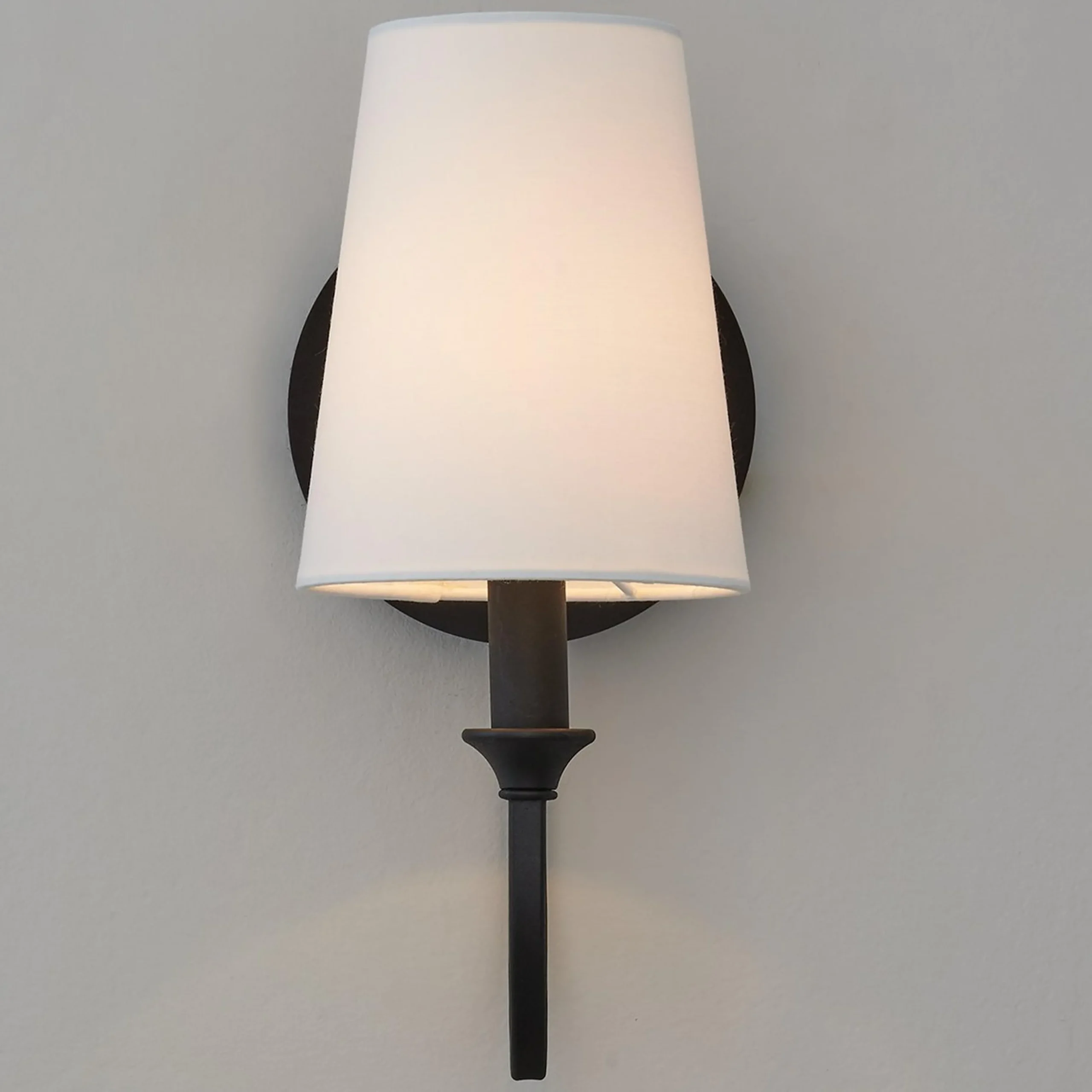 Gloriosa Single Sconce