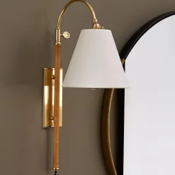 Harper Swing Arm