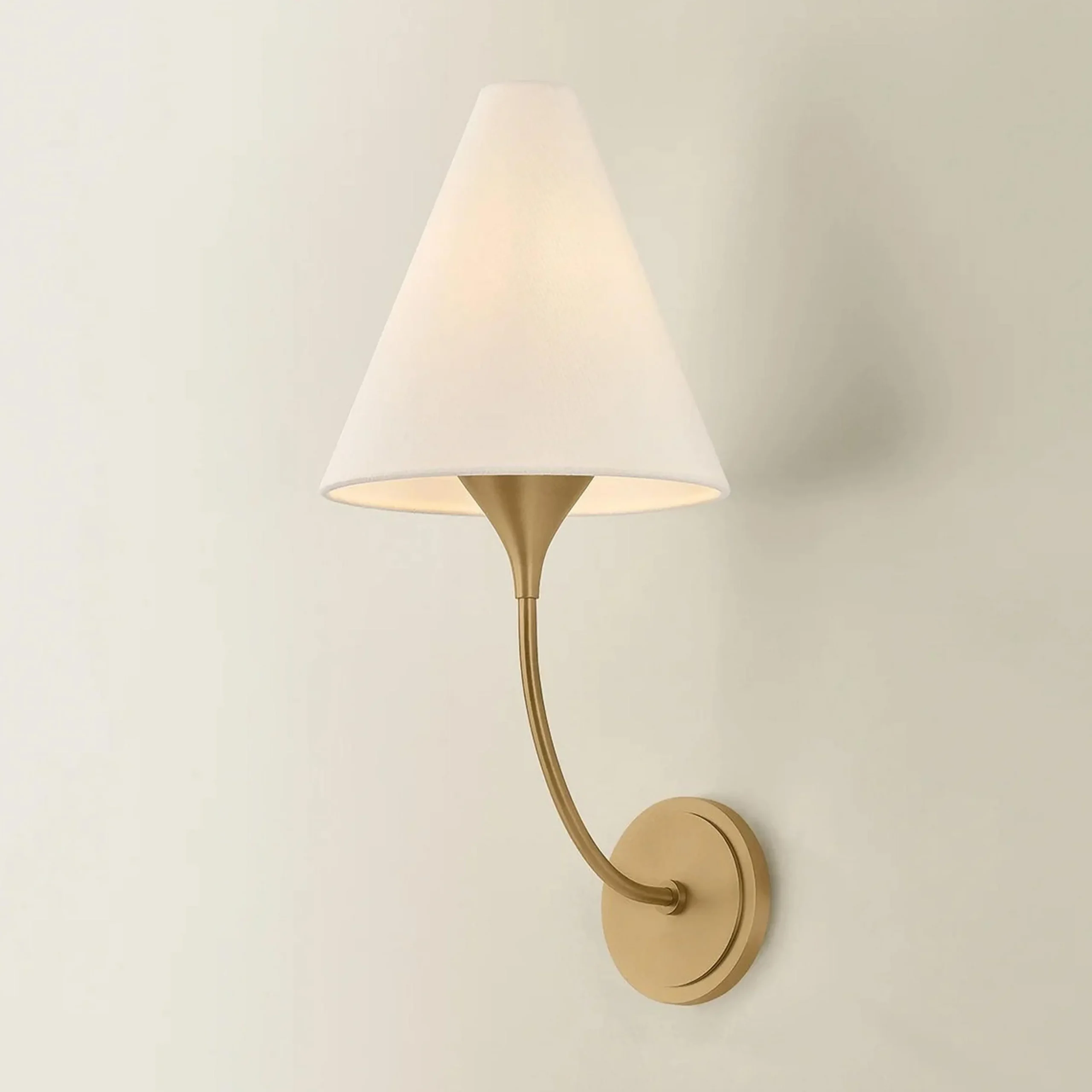 Hippolyta Sconce