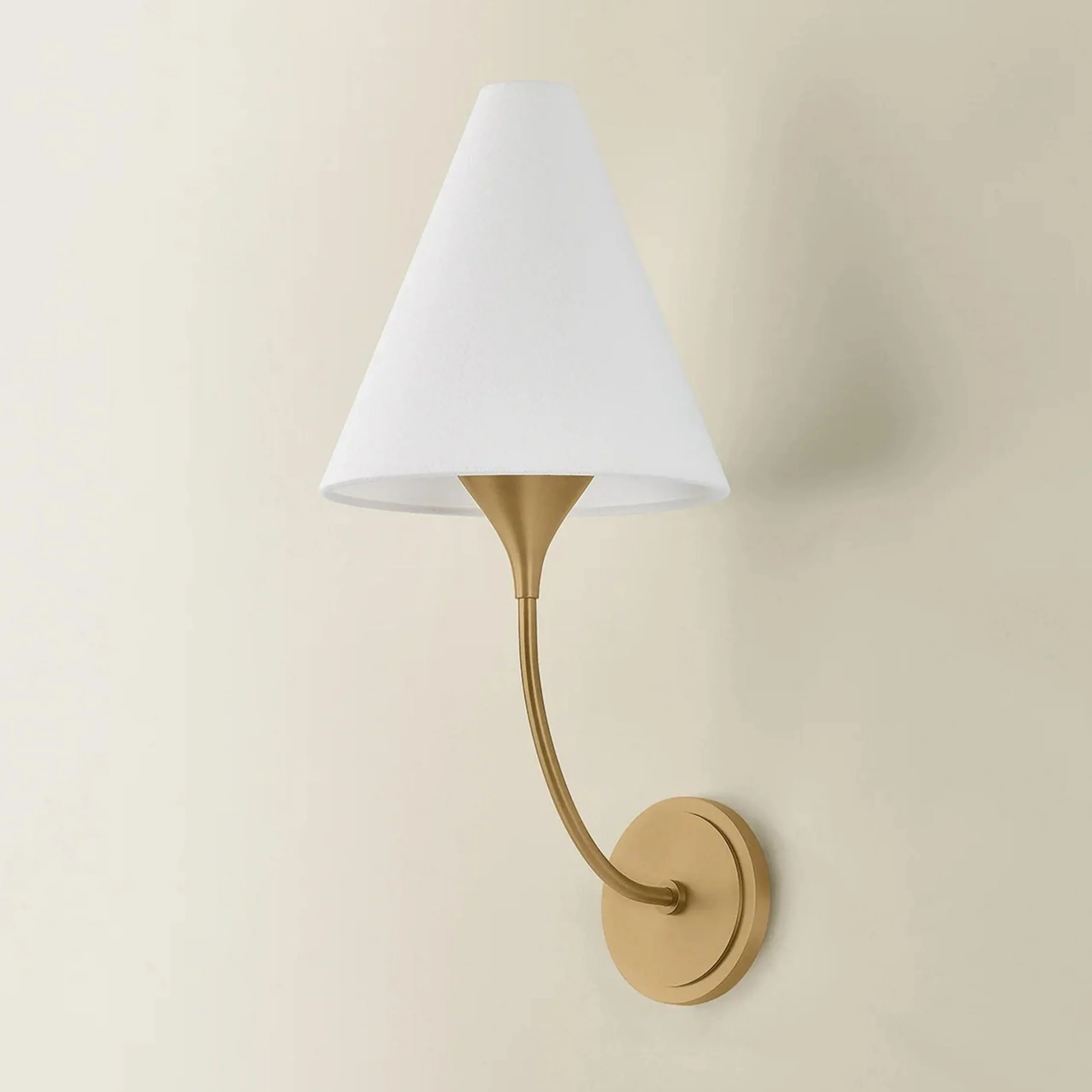 Hippolyta Sconce