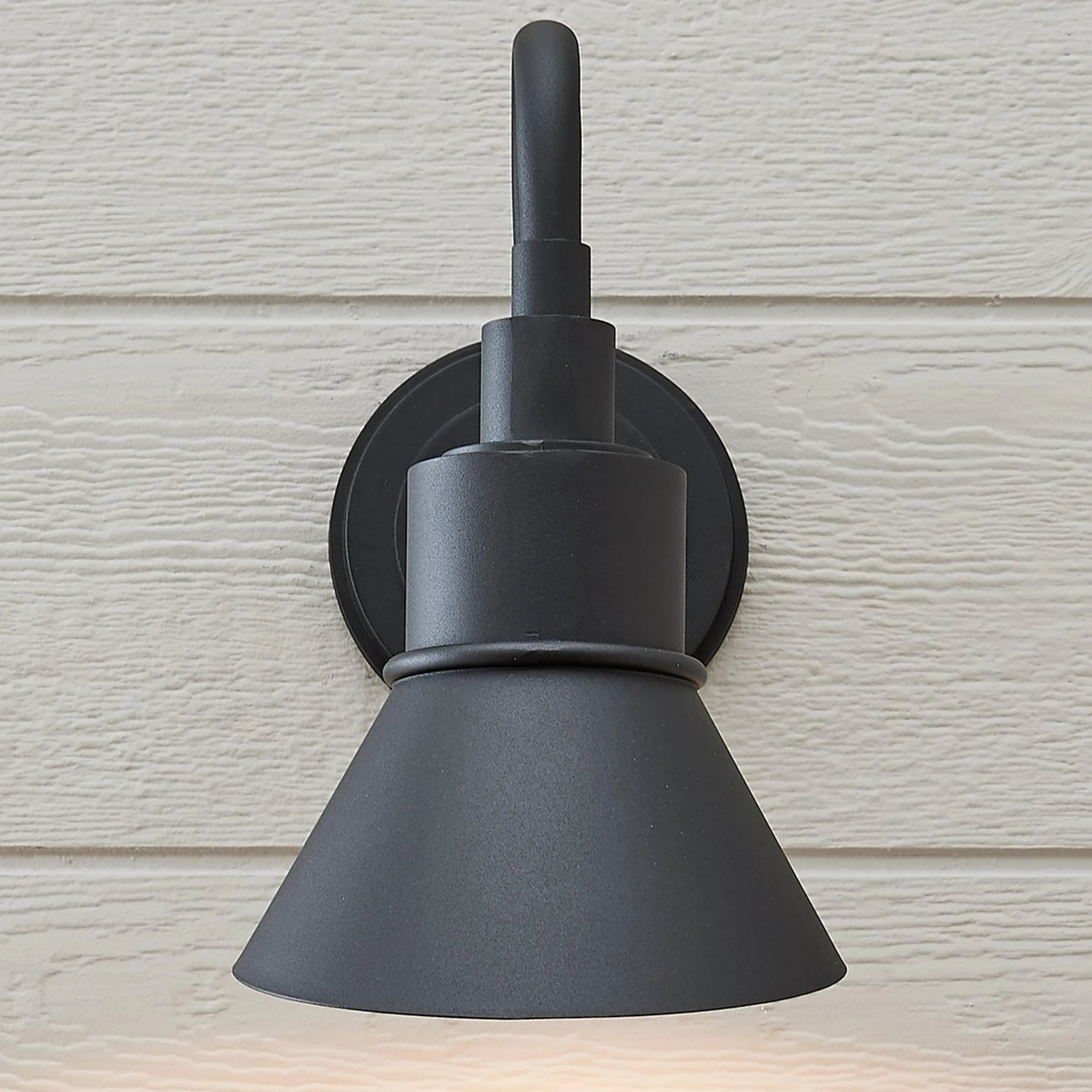 Hunter Outdoor Sconce - Small