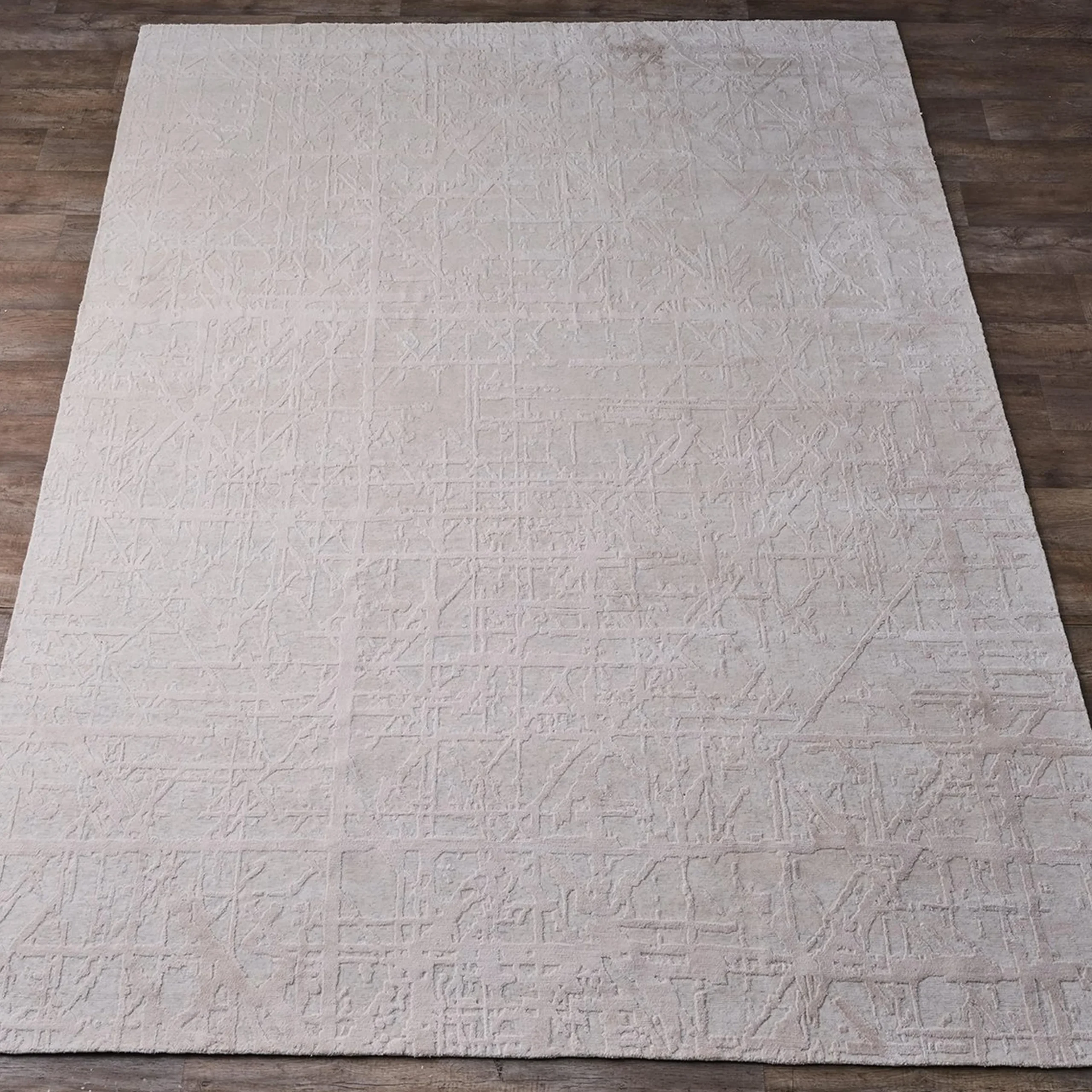 Hyas Hand-Knotted Rug