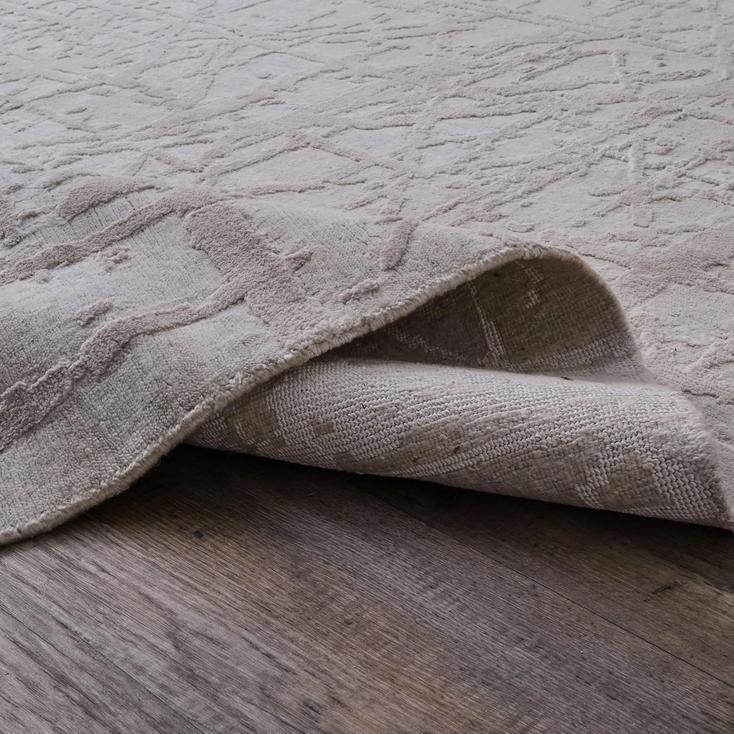 Hyas Hand-Knotted Rug