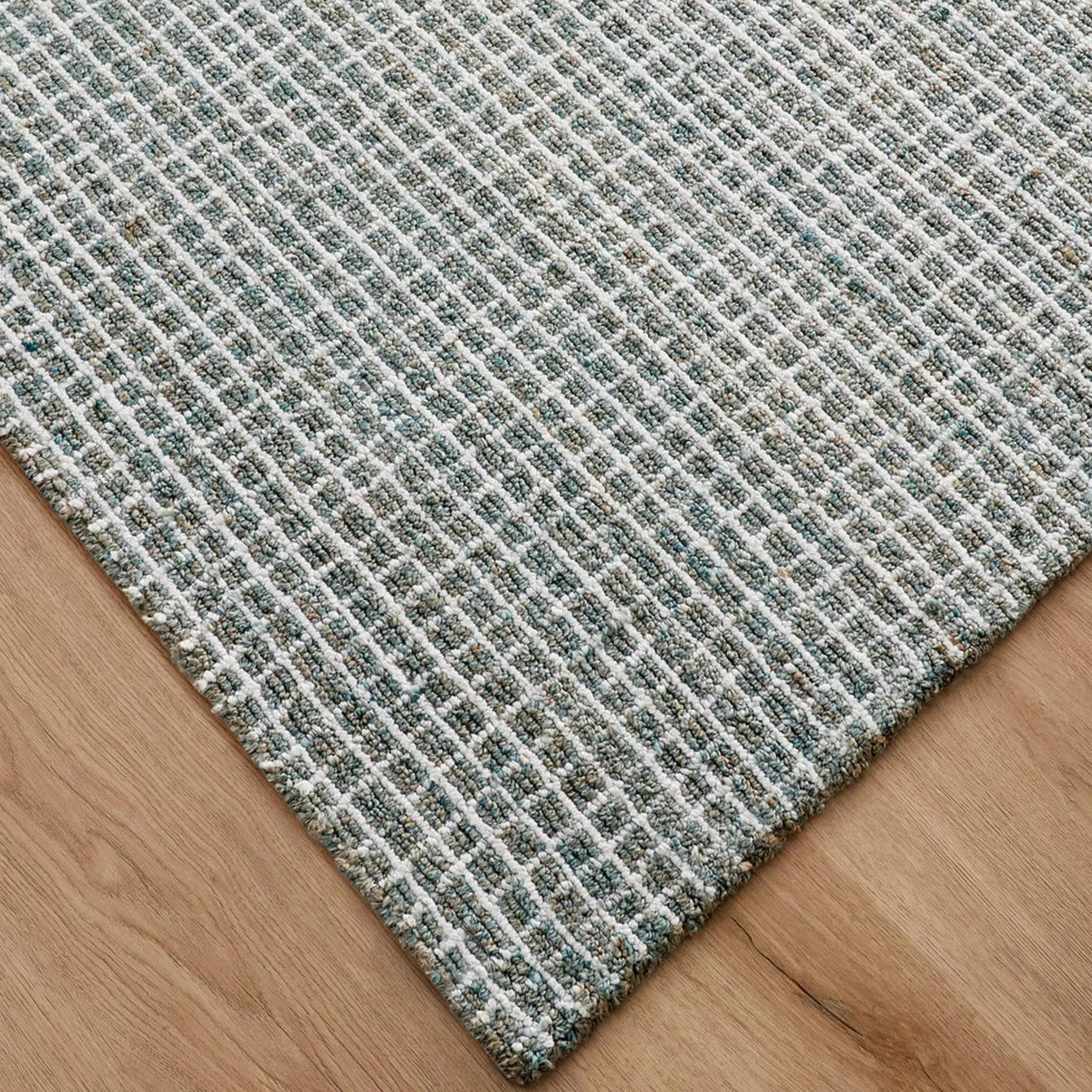 Janice Hand-Hooked Indoor/Outdoor Rug