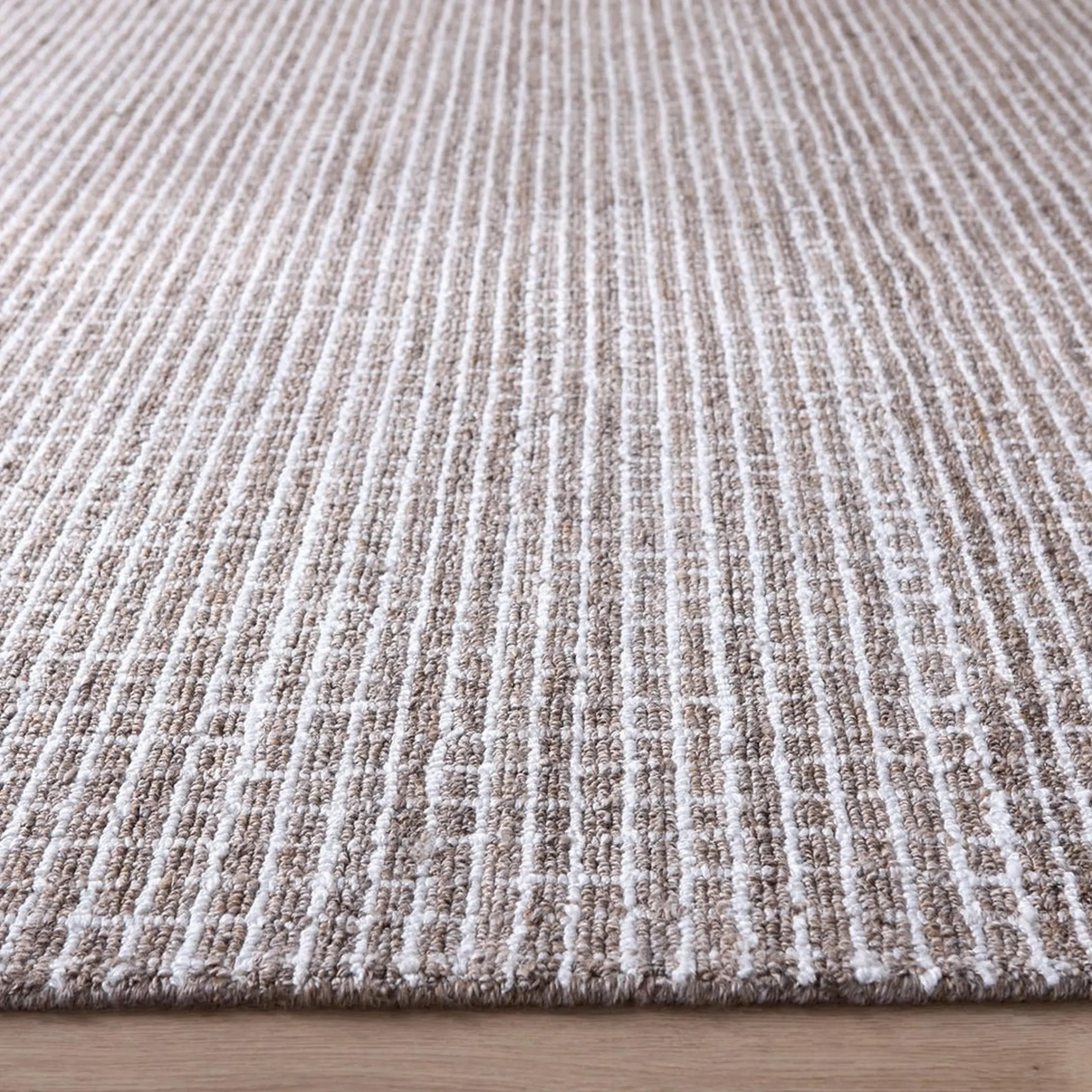 Janice Hand-Hooked Indoor/Outdoor Rug